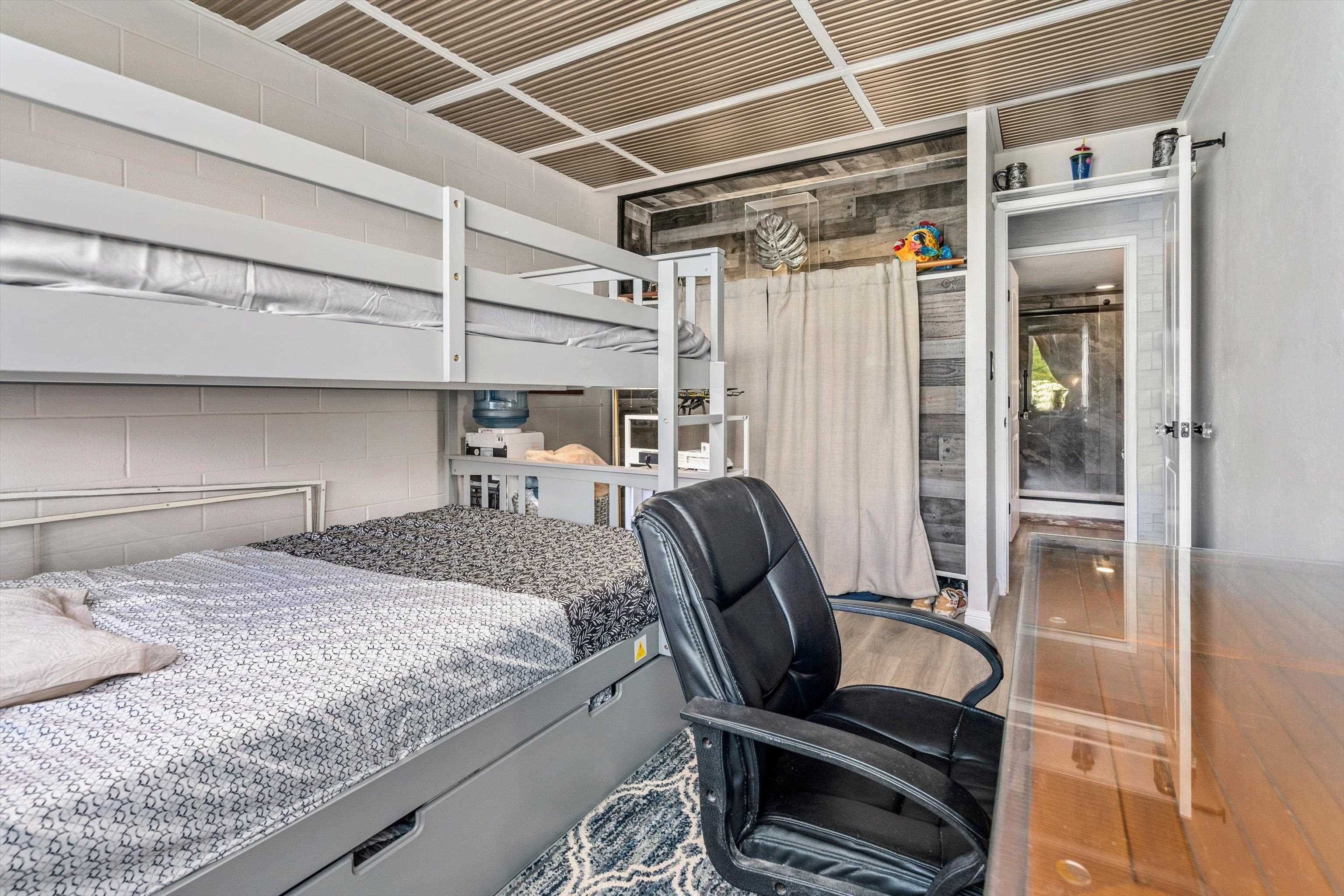 Harbor Lights condo # B415, Kahului, Hawaii - photo 16 of 36