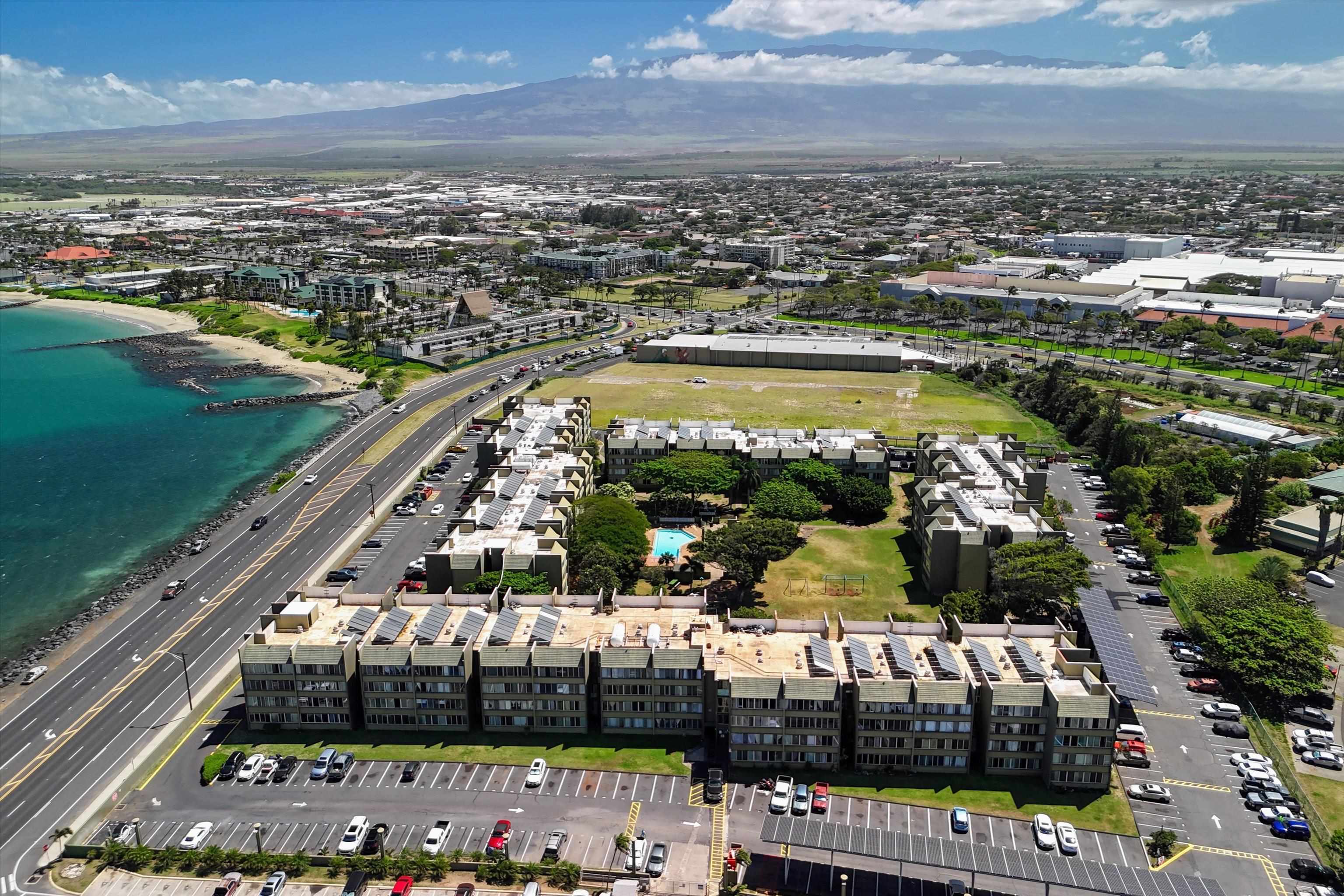 Harbor Lights condo # B415, Kahului, Hawaii - photo 30 of 36