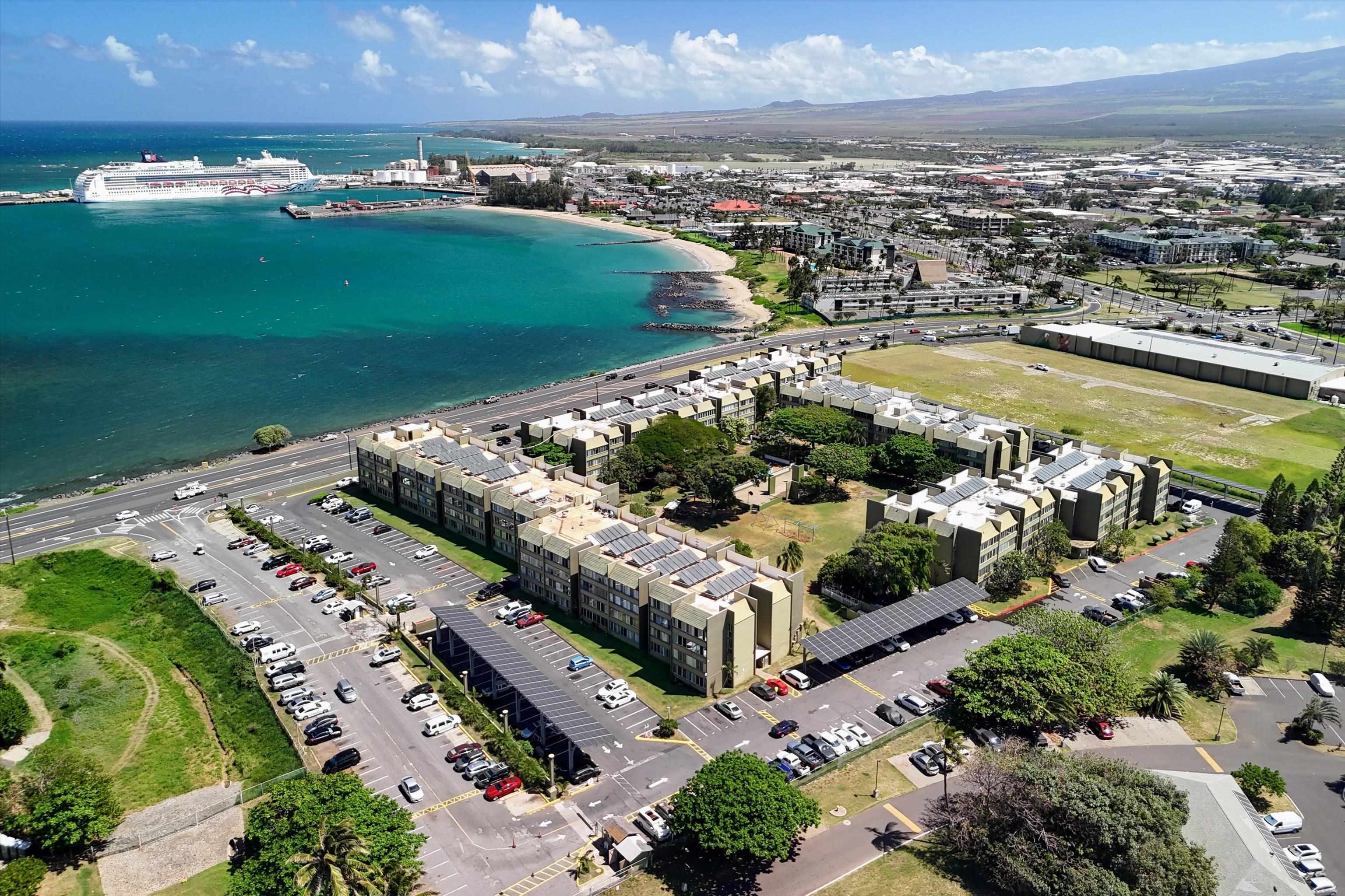 Harbor Lights condo # B415, Kahului, Hawaii - photo 34 of 36