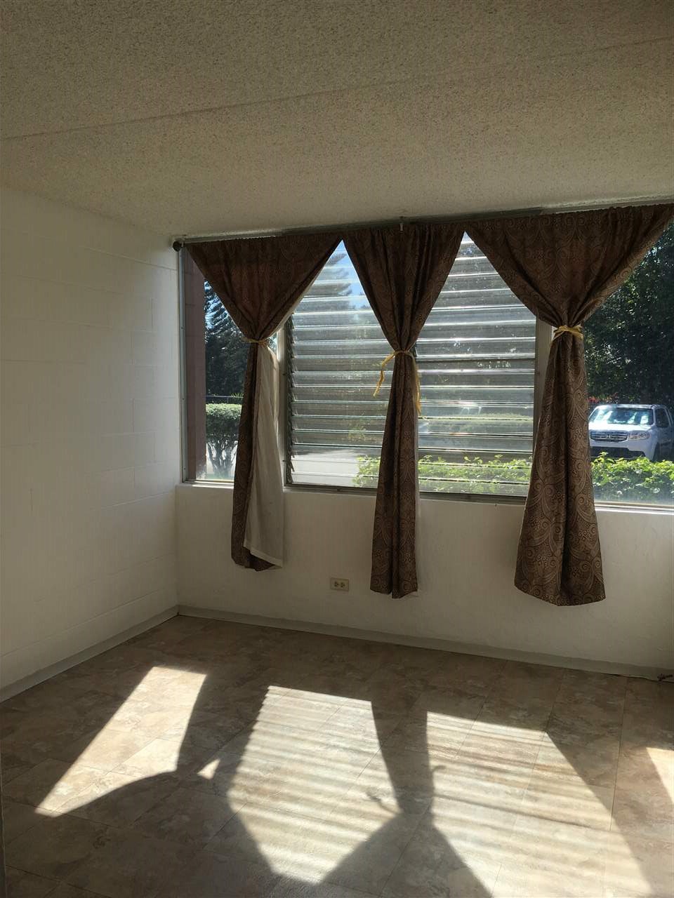 Harbor Lights condo # C-105, Kahului, Hawaii - photo 5 of 14