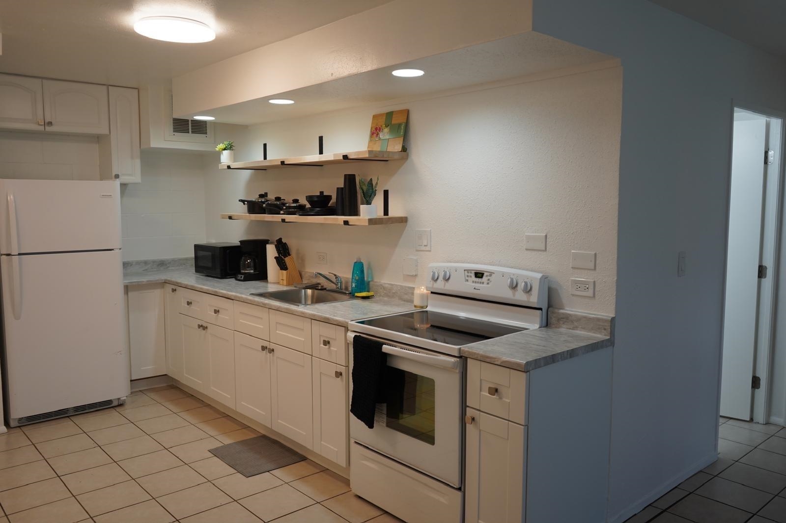 Harbor Lights condo # C116, Kahului, Hawaii - photo 4 of 14