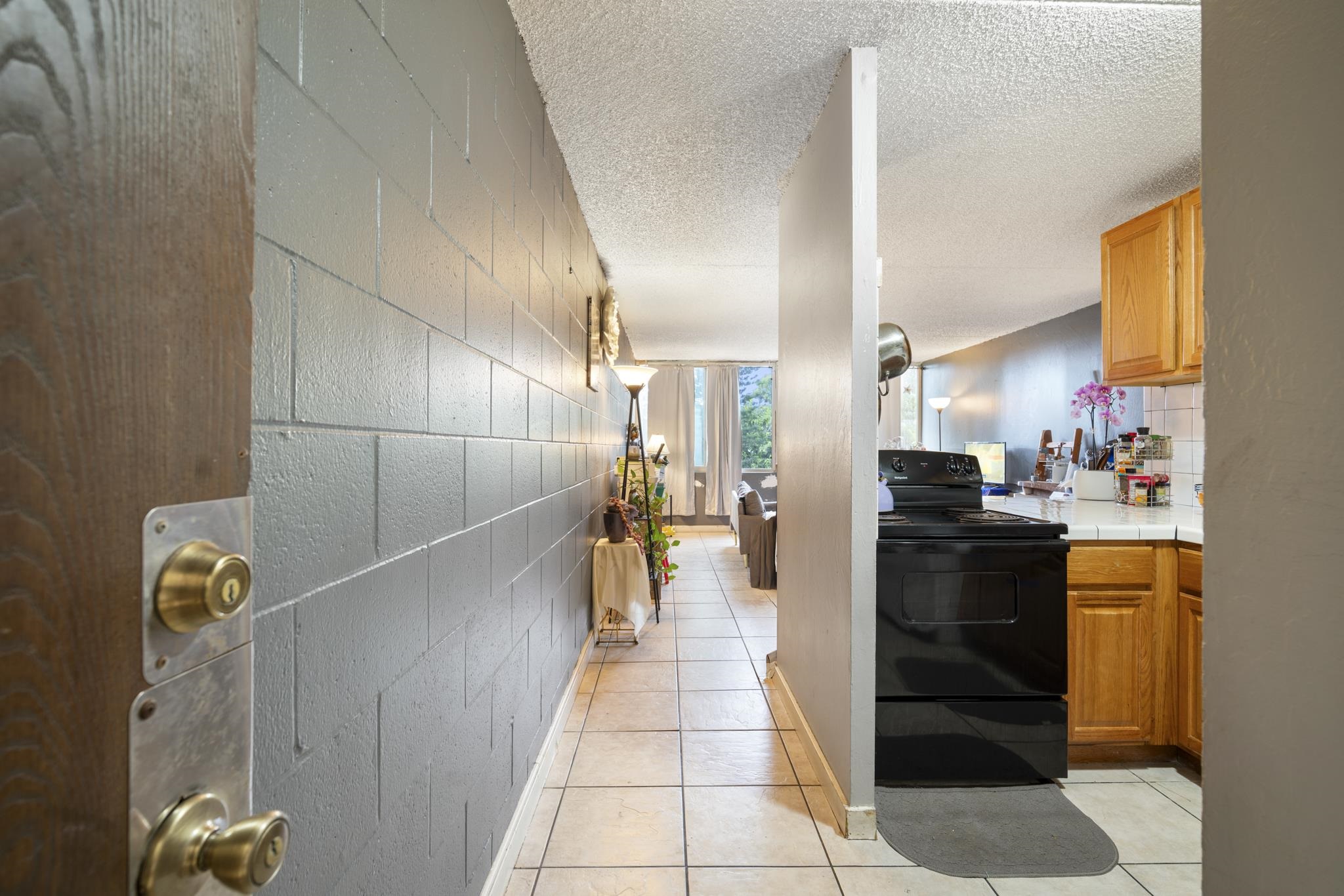 Harbor Lights condo # C203, Kahului, Hawaii - photo 3 of 37