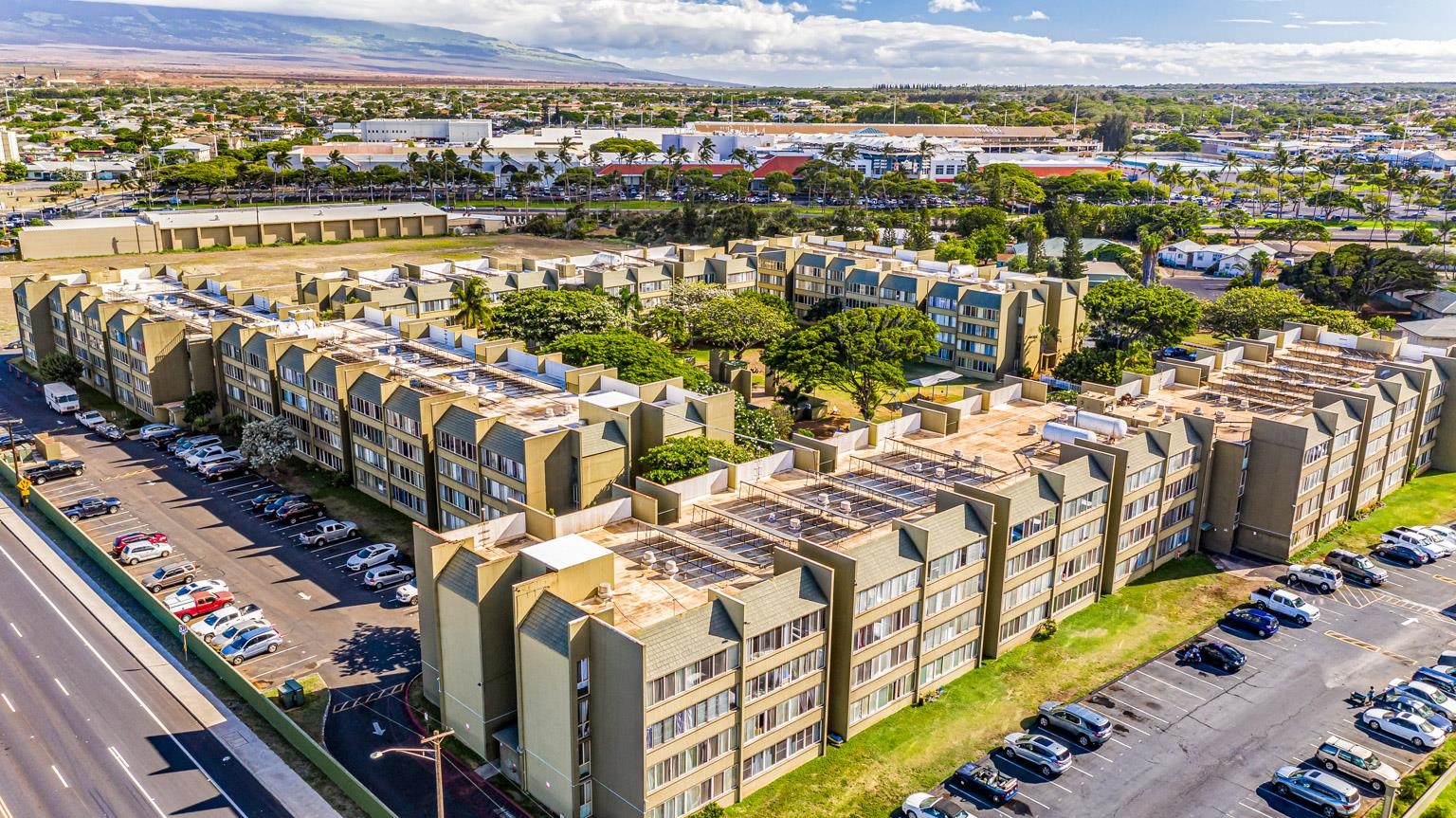 Harbor Lights condo # C315, Kahului, Hawaii - photo 2 of 16