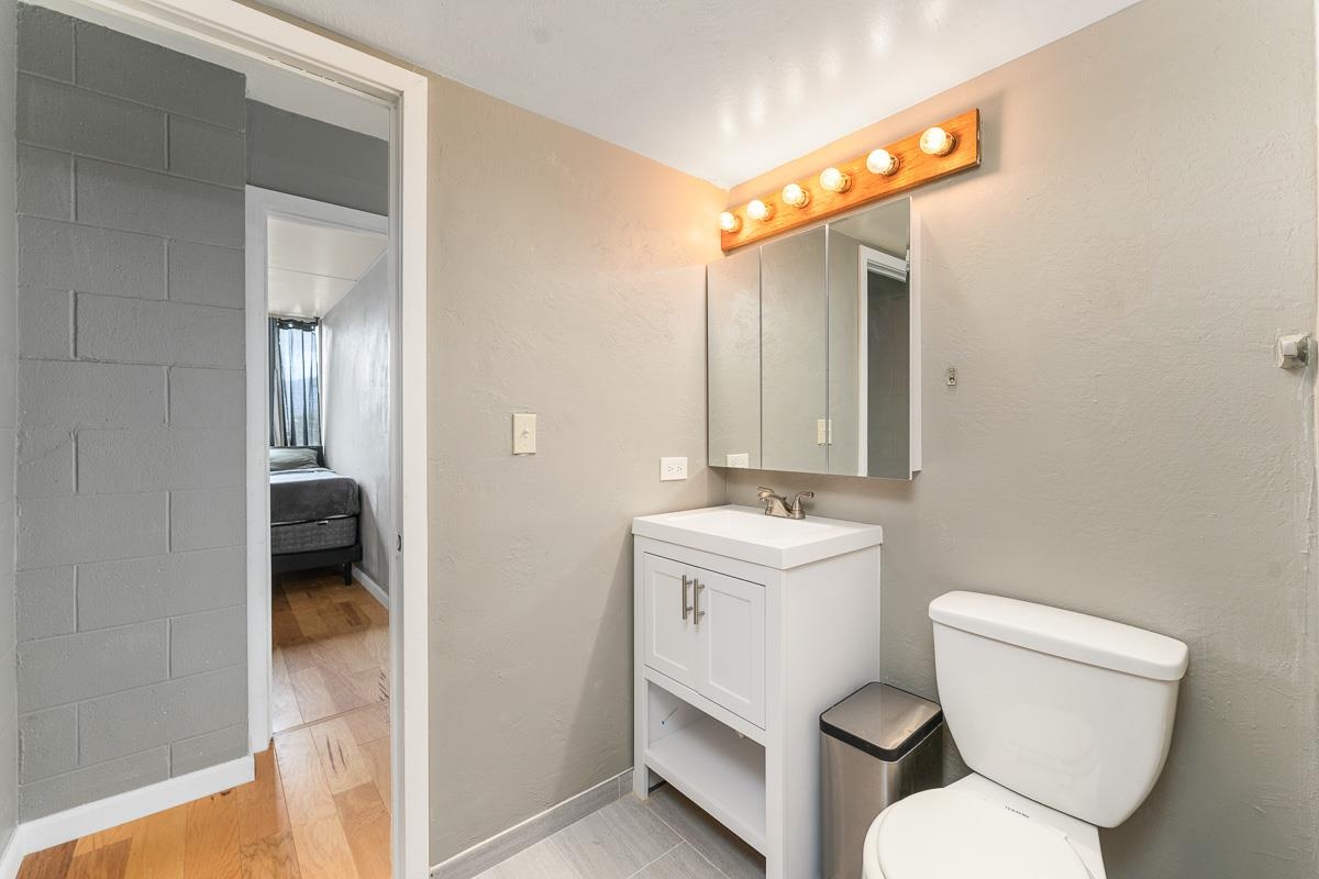 Harbor Lights condo # C-409, Kahului, Hawaii - photo 16 of 24