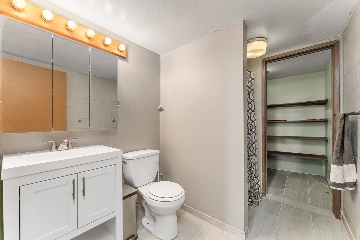 Harbor Lights condo # C-409, Kahului, Hawaii - photo 18 of 24