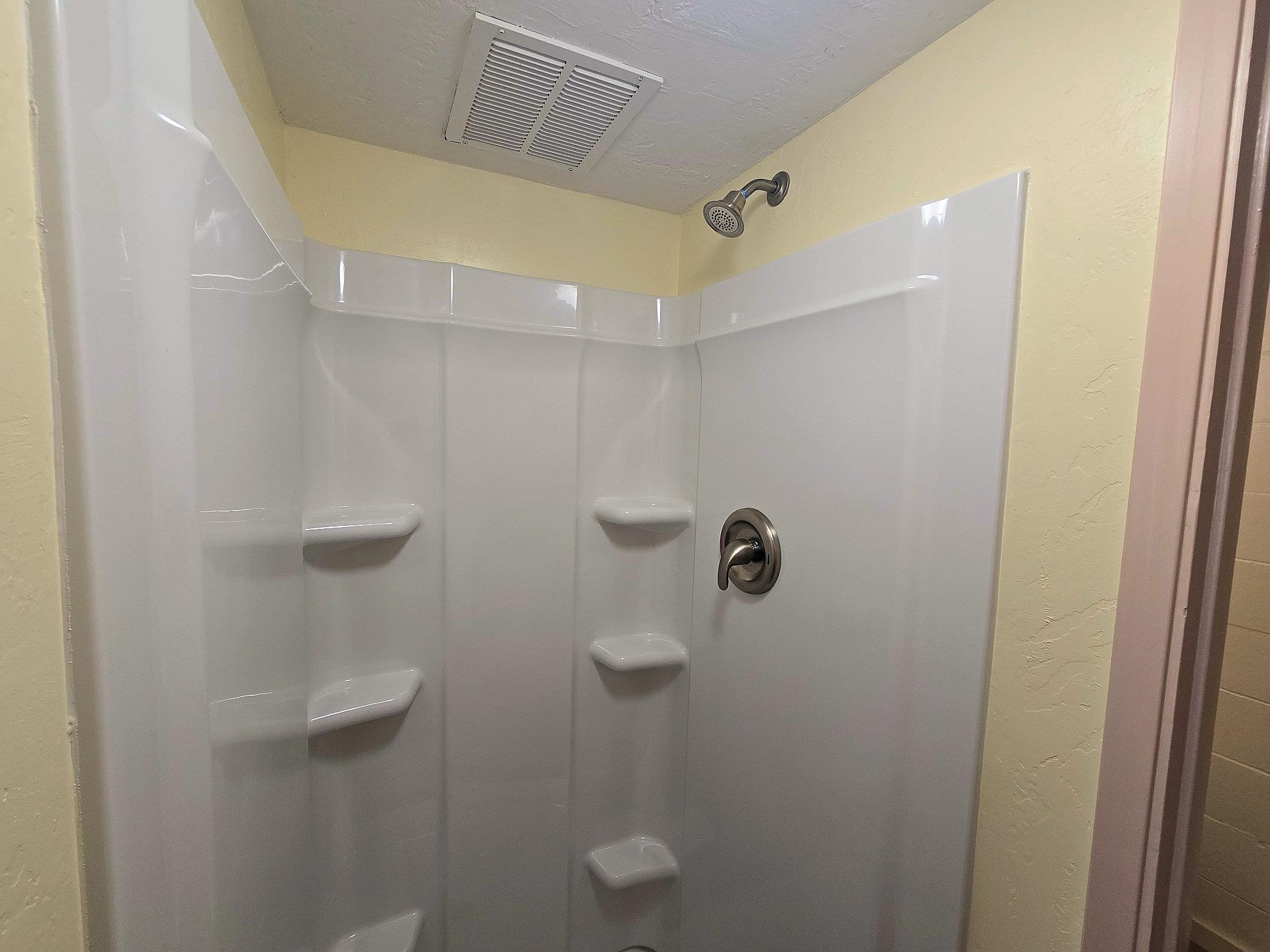 Harbor Lights condo # D-102, Kahului, Hawaii - photo 14 of 16