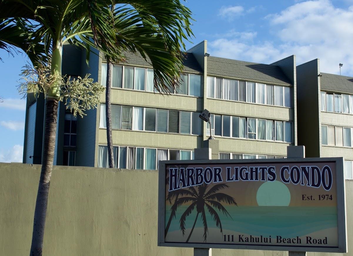 Harbor Lights condo # D213, Kahului, Hawaii - photo 2 of 2