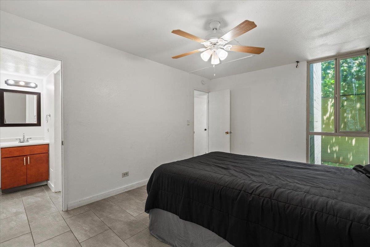 Harbor Lights condo # D221, Kahului, Hawaii - photo 17 of 34