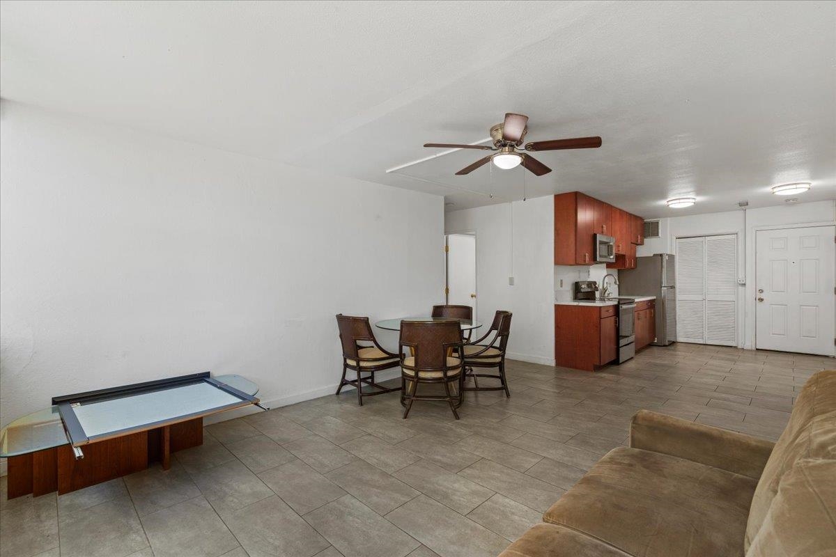 Harbor Lights condo # D221, Kahului, Hawaii - photo 6 of 34