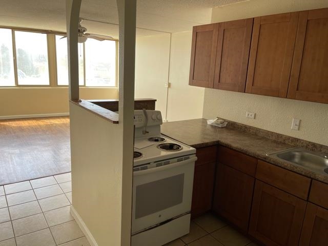 Harbor Lights condo # D224, Kahului, Hawaii - photo 6 of 7