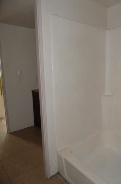 Harbor Lights condo # D226, Kahului, Hawaii - photo 14 of 16