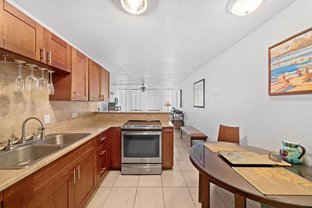 Harbor Lights condo # D306, Kahului, Hawaii - photo 11 of 48