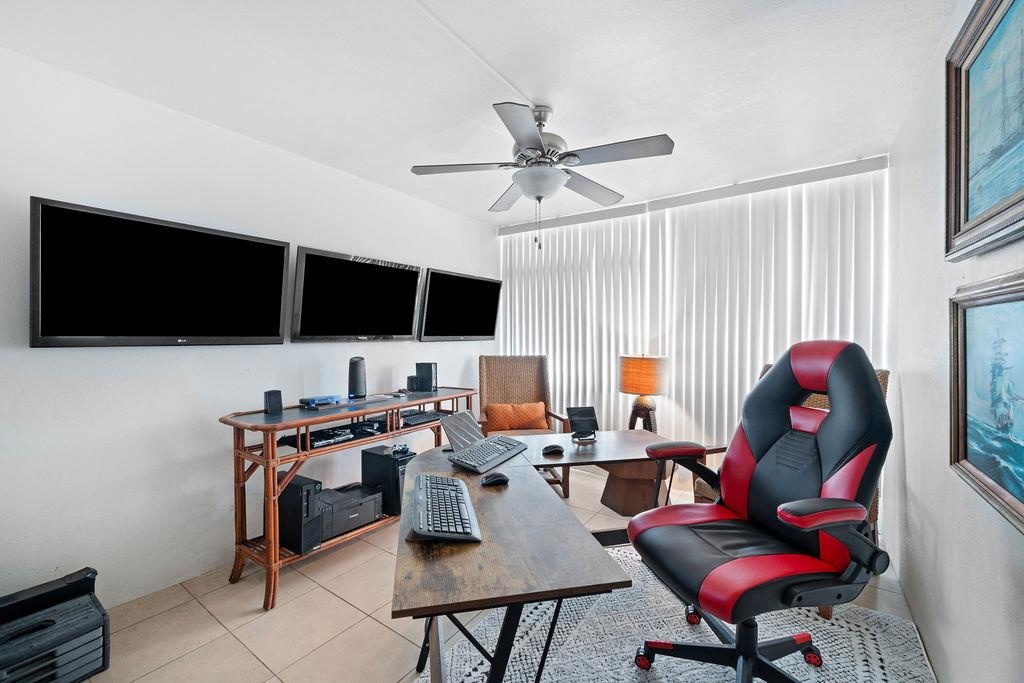 Harbor Lights condo # D306, Kahului, Hawaii - photo 19 of 48