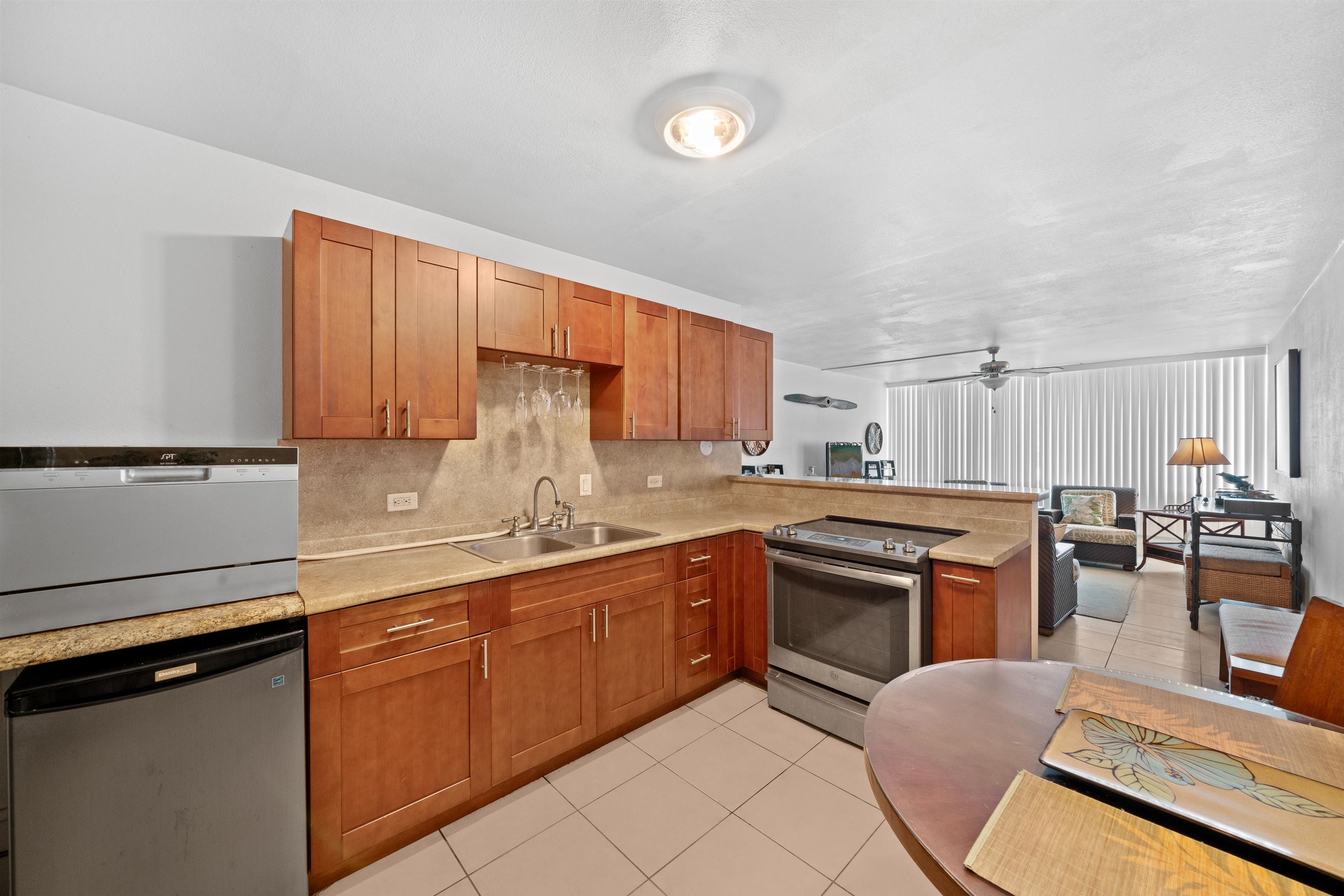 Harbor Lights condo # D306, Kahului, Hawaii - photo 8 of 48
