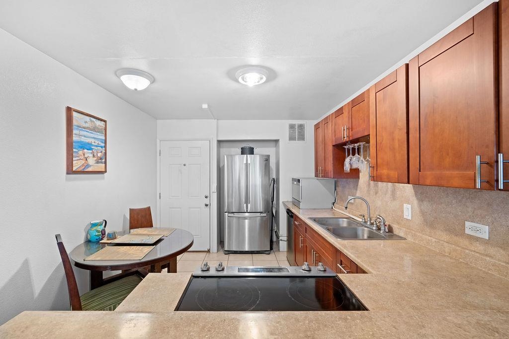 Harbor Lights condo # D306, Kahului, Hawaii - photo 9 of 48