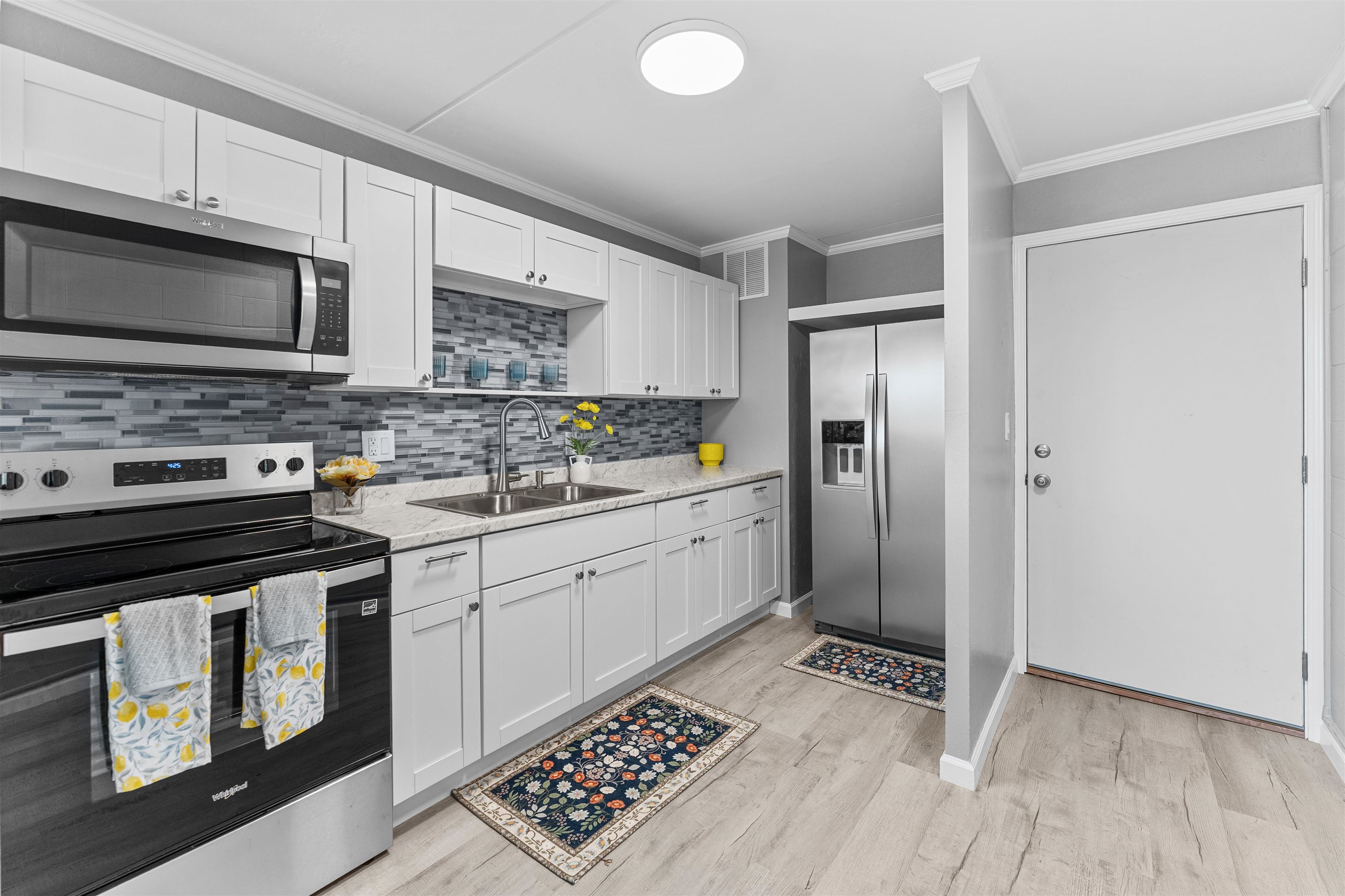 Harbor Lights condo # D309, Kahului, Hawaii - photo 2 of 26