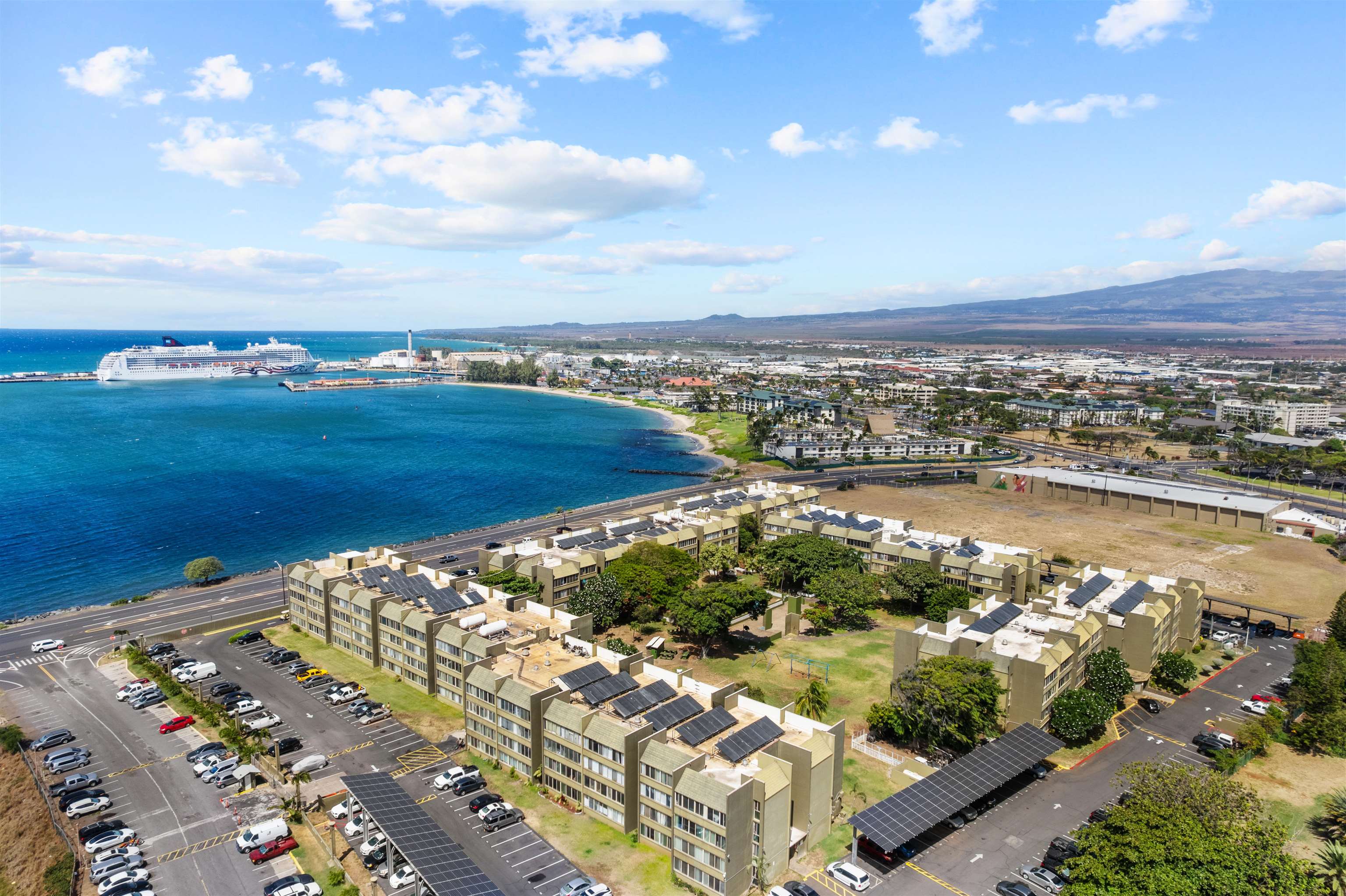 Harbor Lights condo # D309, Kahului, Hawaii - photo 20 of 26