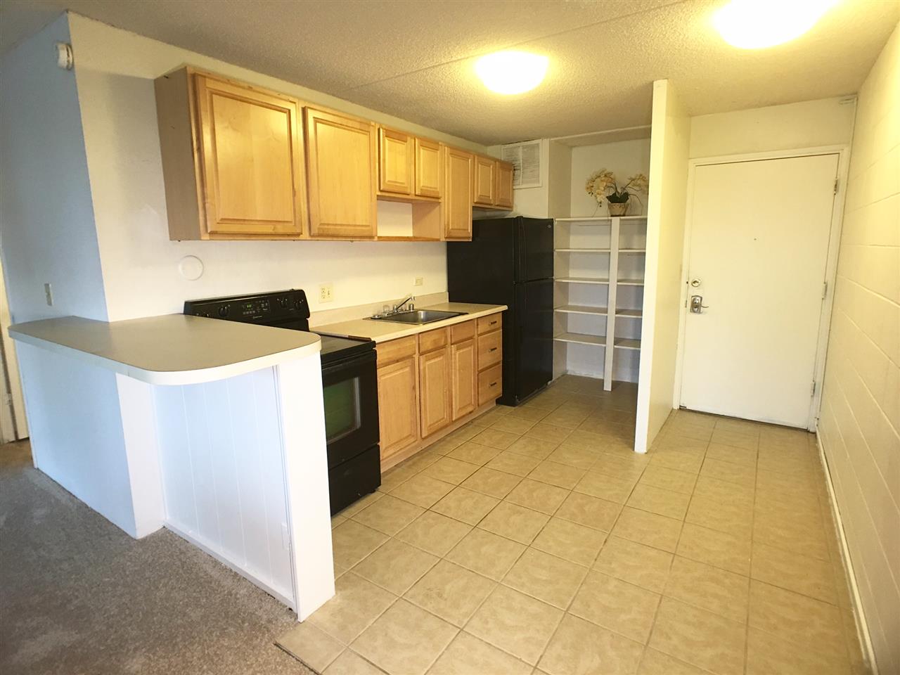 Harbor Lights condo # D313, Kahului, Hawaii - photo 2 of 11