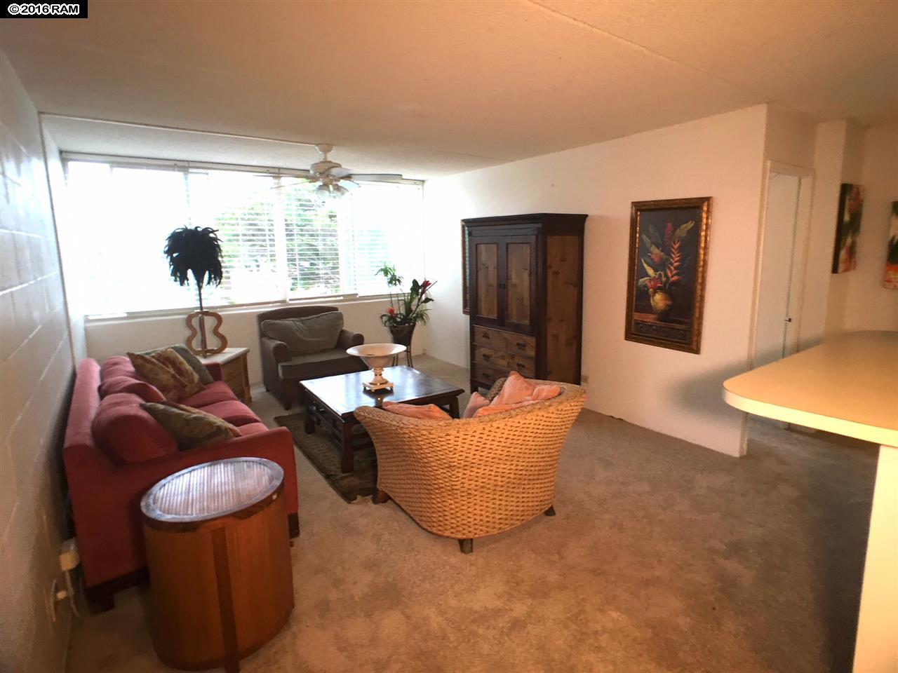 Harbor Lights condo # D313, Kahului, Hawaii - photo 10 of 11