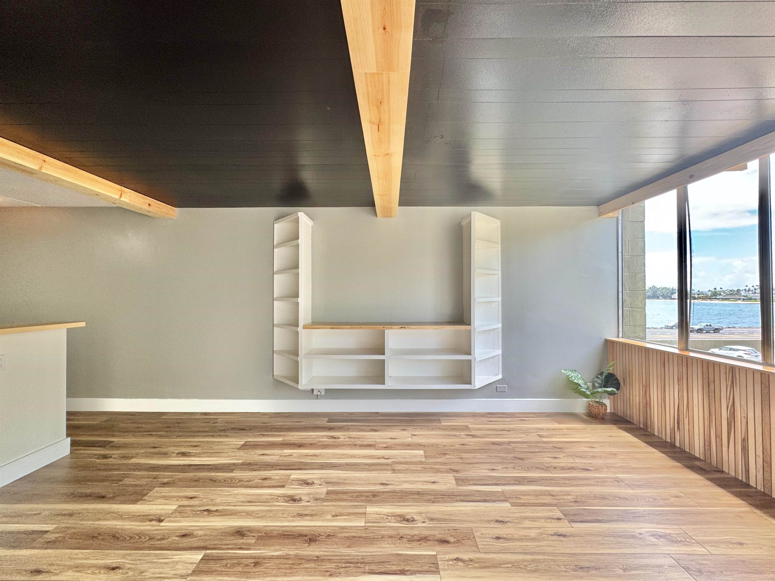 Harbor Lights condo # D-321, Kahului, Hawaii - photo 2 of 29