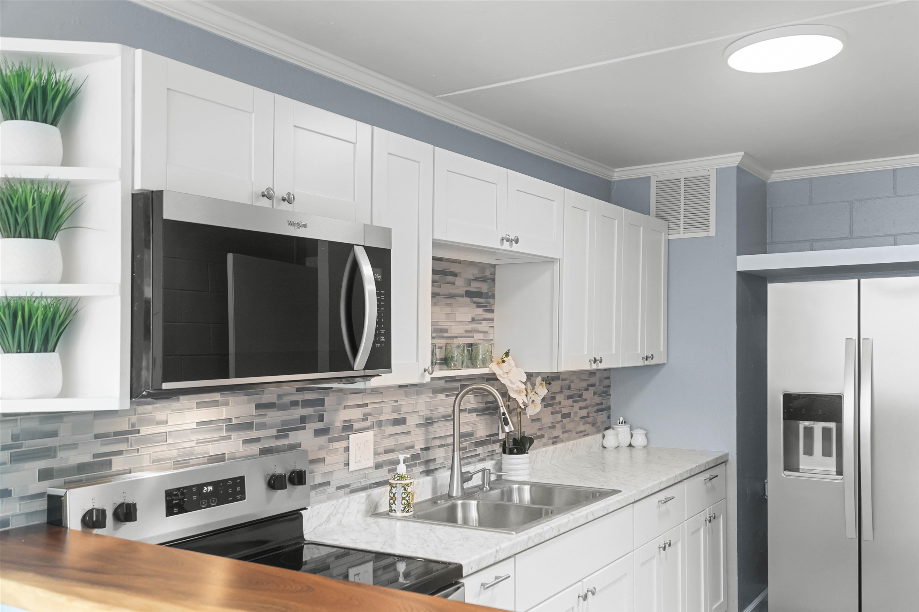 Harbor Lights condo # D328, Kahului, Hawaii - photo 5 of 27