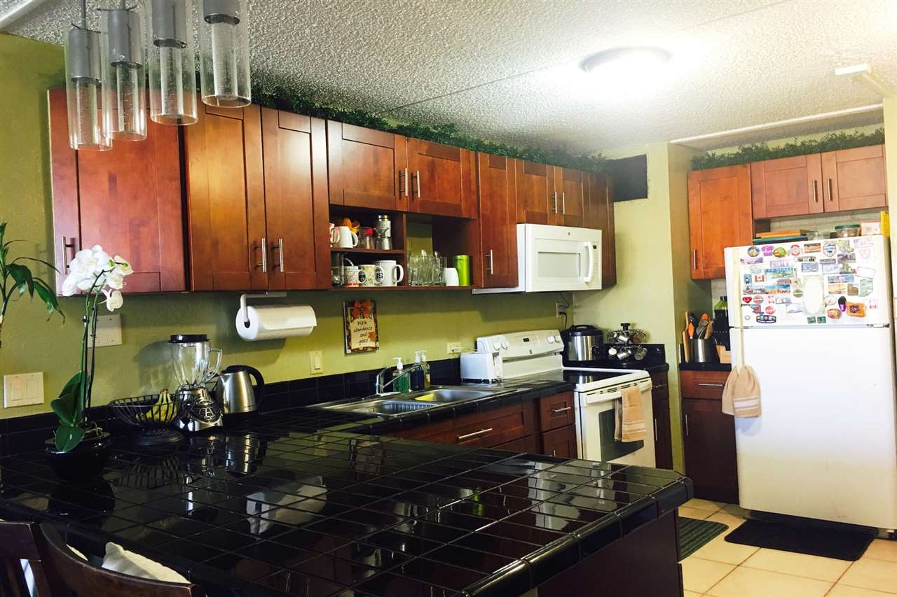 Harbor Lights condo # D401, Kahului, Hawaii - photo 9 of 10