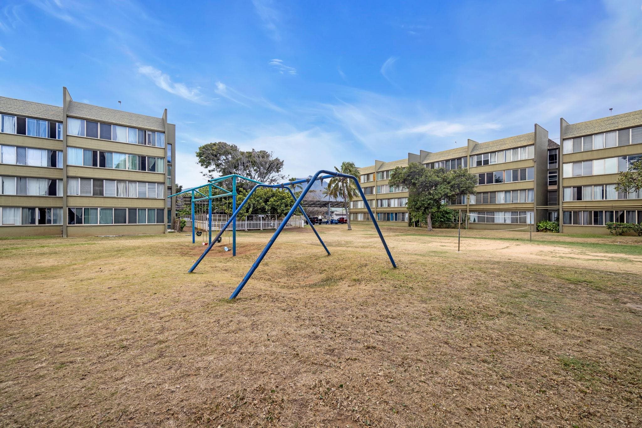 Harbor Lights condo # D402, Kahului, Hawaii - photo 32 of 35