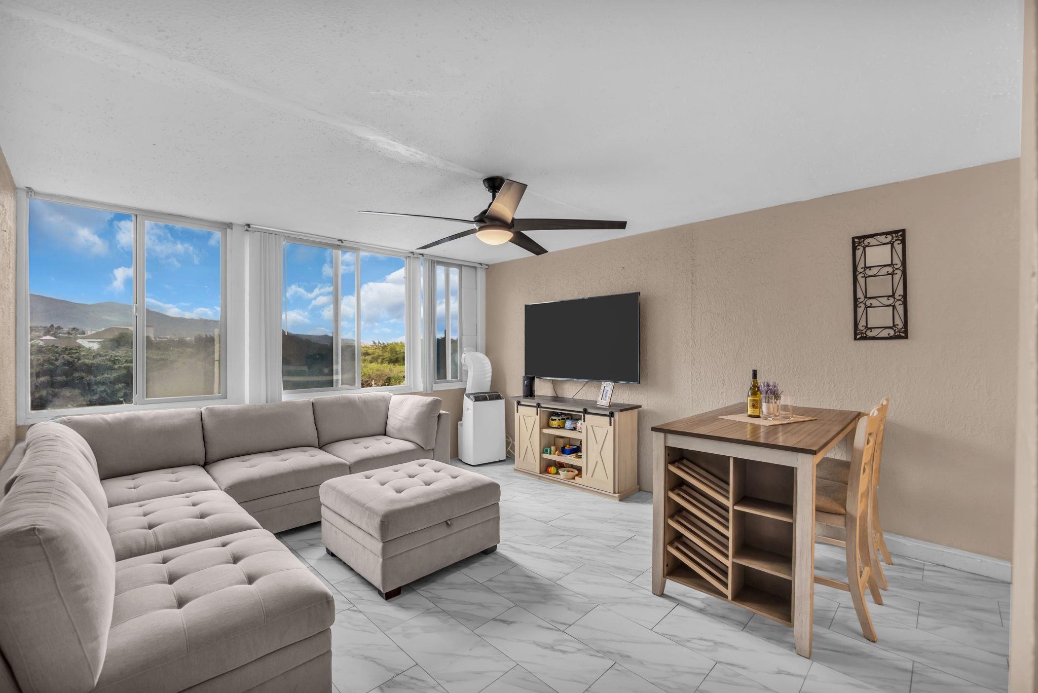 Harbor Lights condo # D402, Kahului, Hawaii - photo 6 of 35