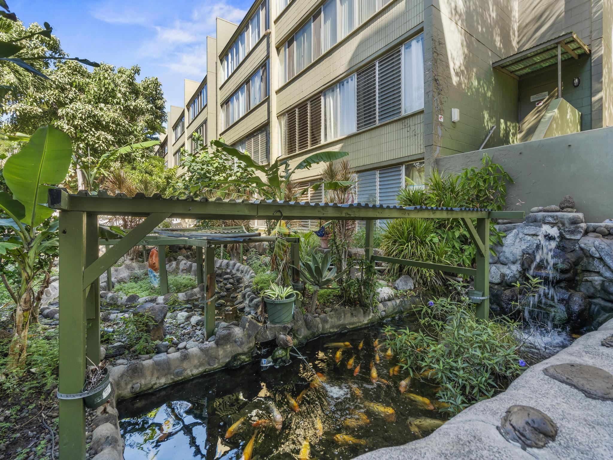 Harbor Lights condo # D406, Kahului, Hawaii - photo 27 of 30