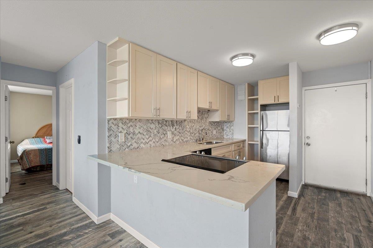 Harbor Lights condo # D 412, Kahului, Hawaii - photo 19 of 37