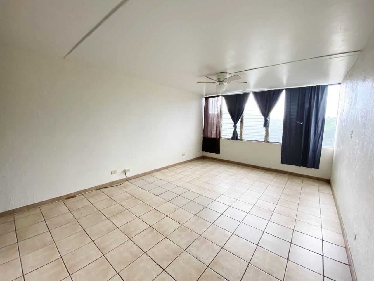 Harbor Lights condo # D413, Kahului, Hawaii - photo 2 of 23