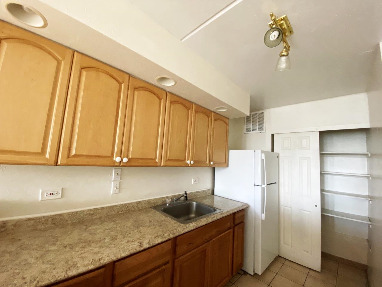 Harbor Lights condo # D413, Kahului, Hawaii - photo 15 of 23