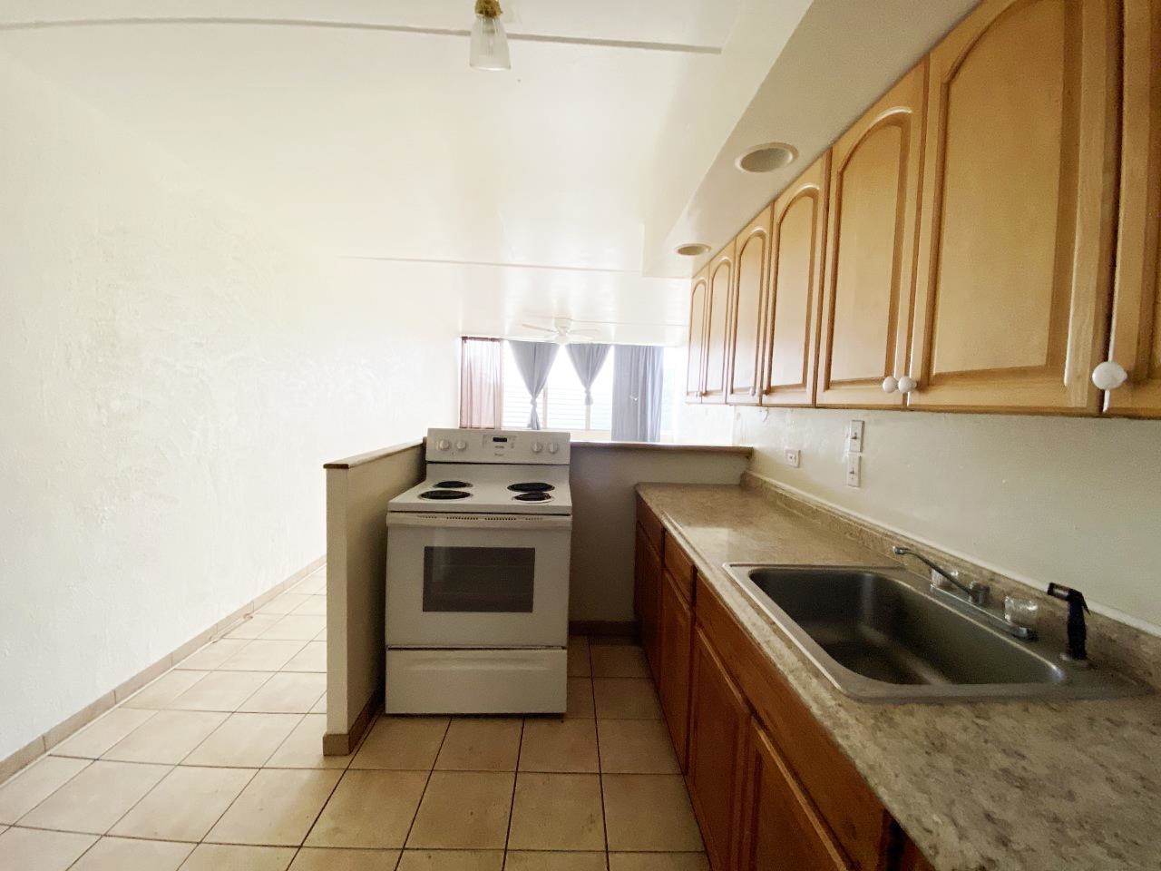 Harbor Lights condo # D413, Kahului, Hawaii - photo 7 of 23
