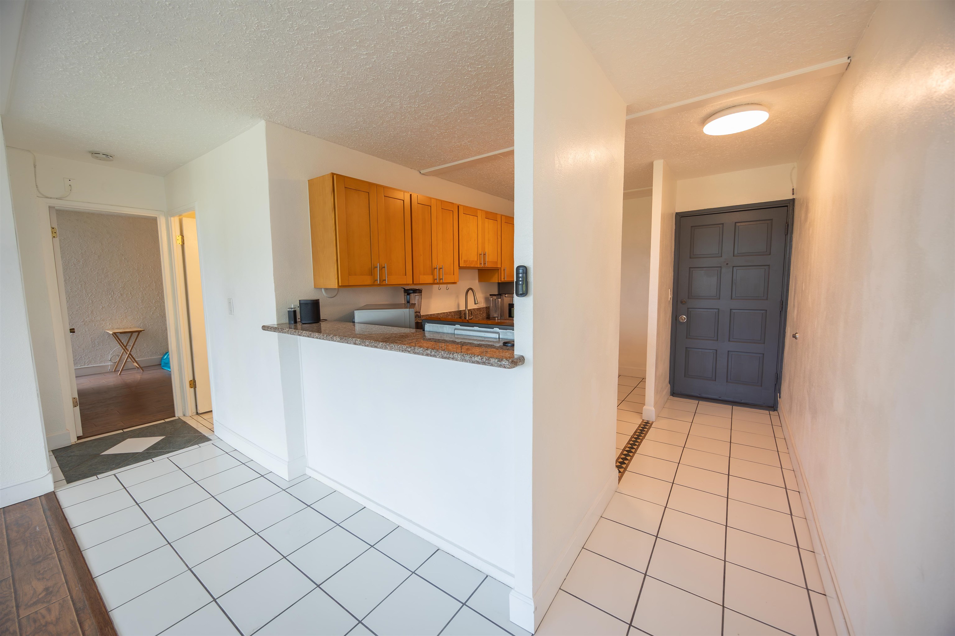 Harbor Lights condo # D420, Kahului, Hawaii - photo 10 of 23