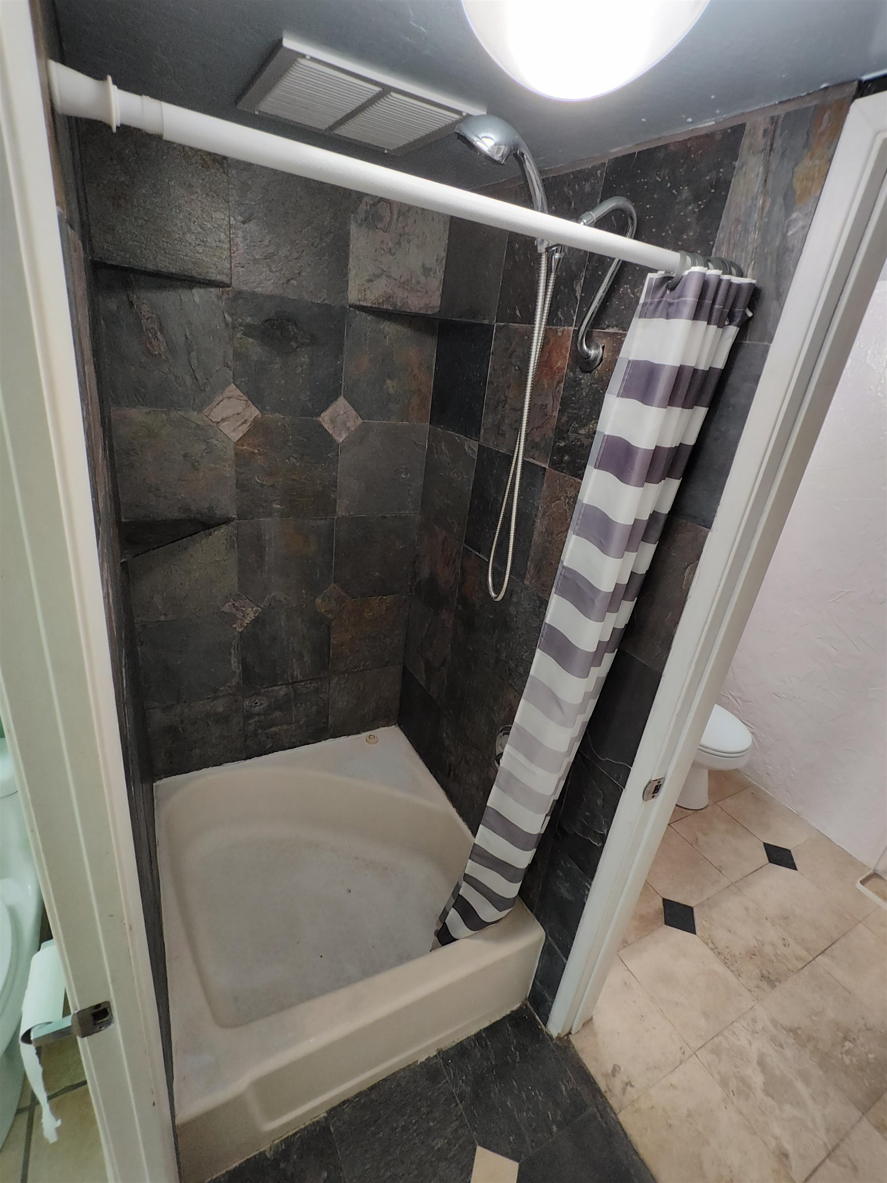 Harbor Lights condo # UNIT C401, Kahului, Hawaii - photo 11 of 12