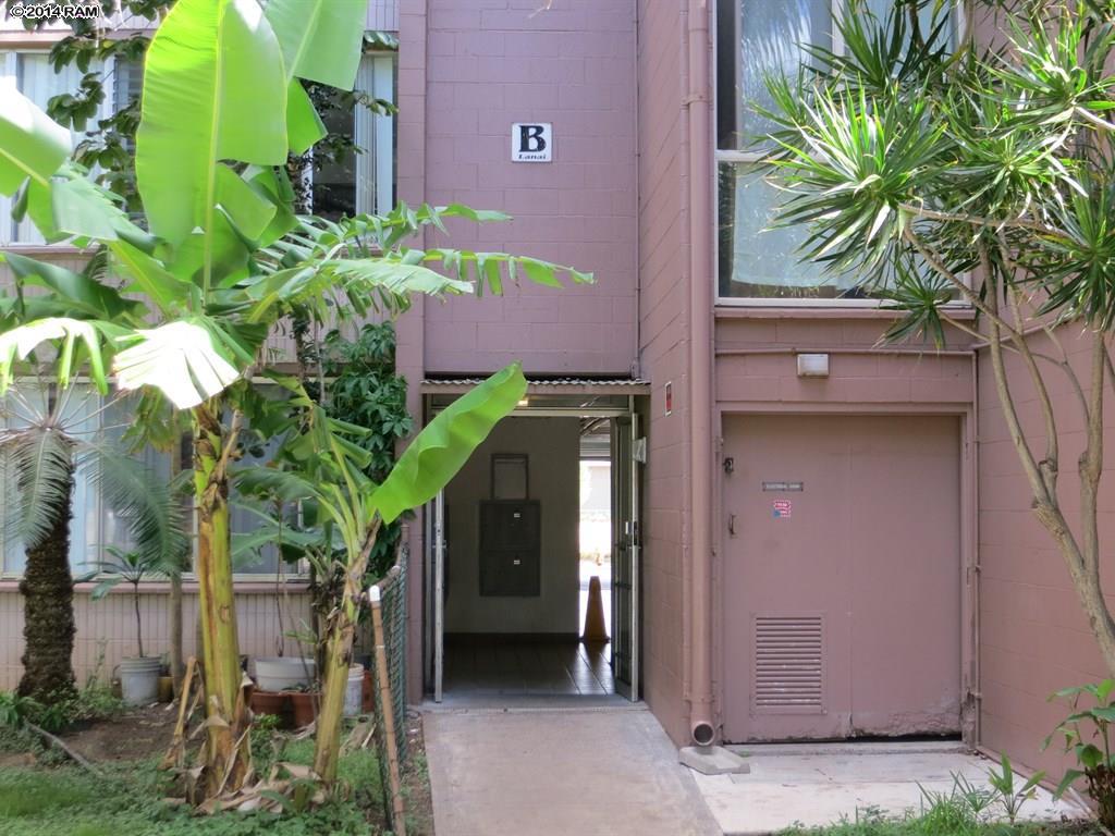 Harbor Lights condo # B416, Kahului, Hawaii - photo 2 of 28