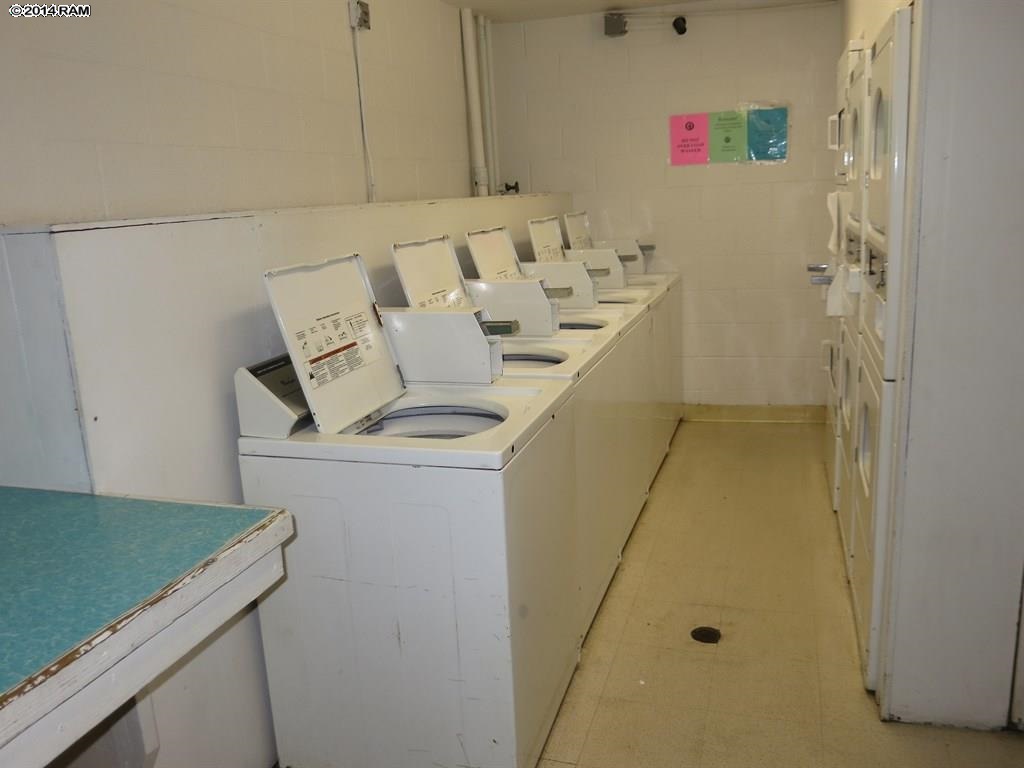 Harbor Lights condo # B416, Kahului, Hawaii - photo 28 of 28