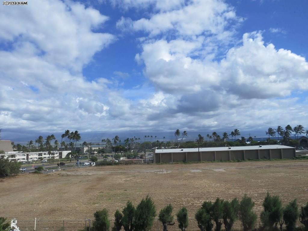 Harbor Lights condo # B416, Kahului, Hawaii - photo 10 of 28