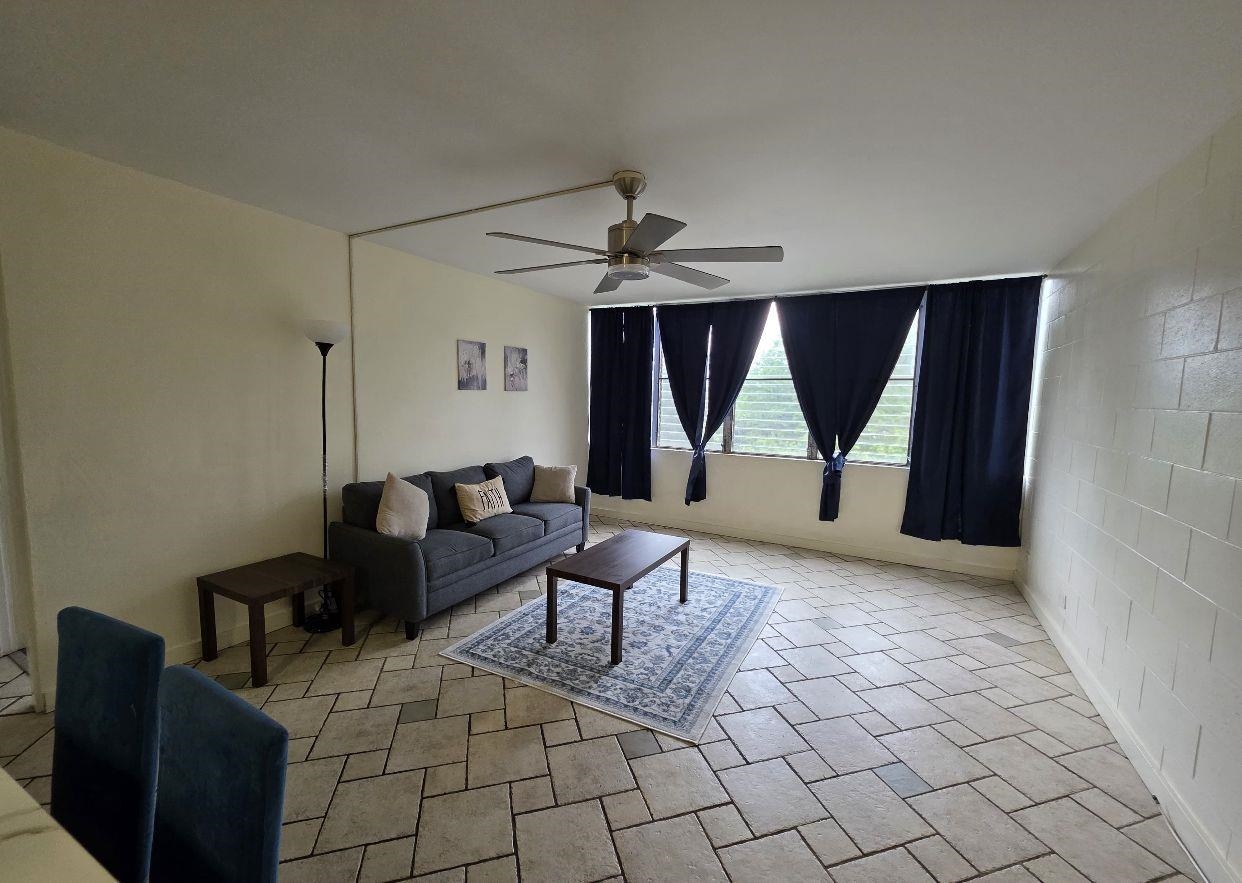 Harbor Lights condo # C305, Kahului, Hawaii - photo 2 of 12