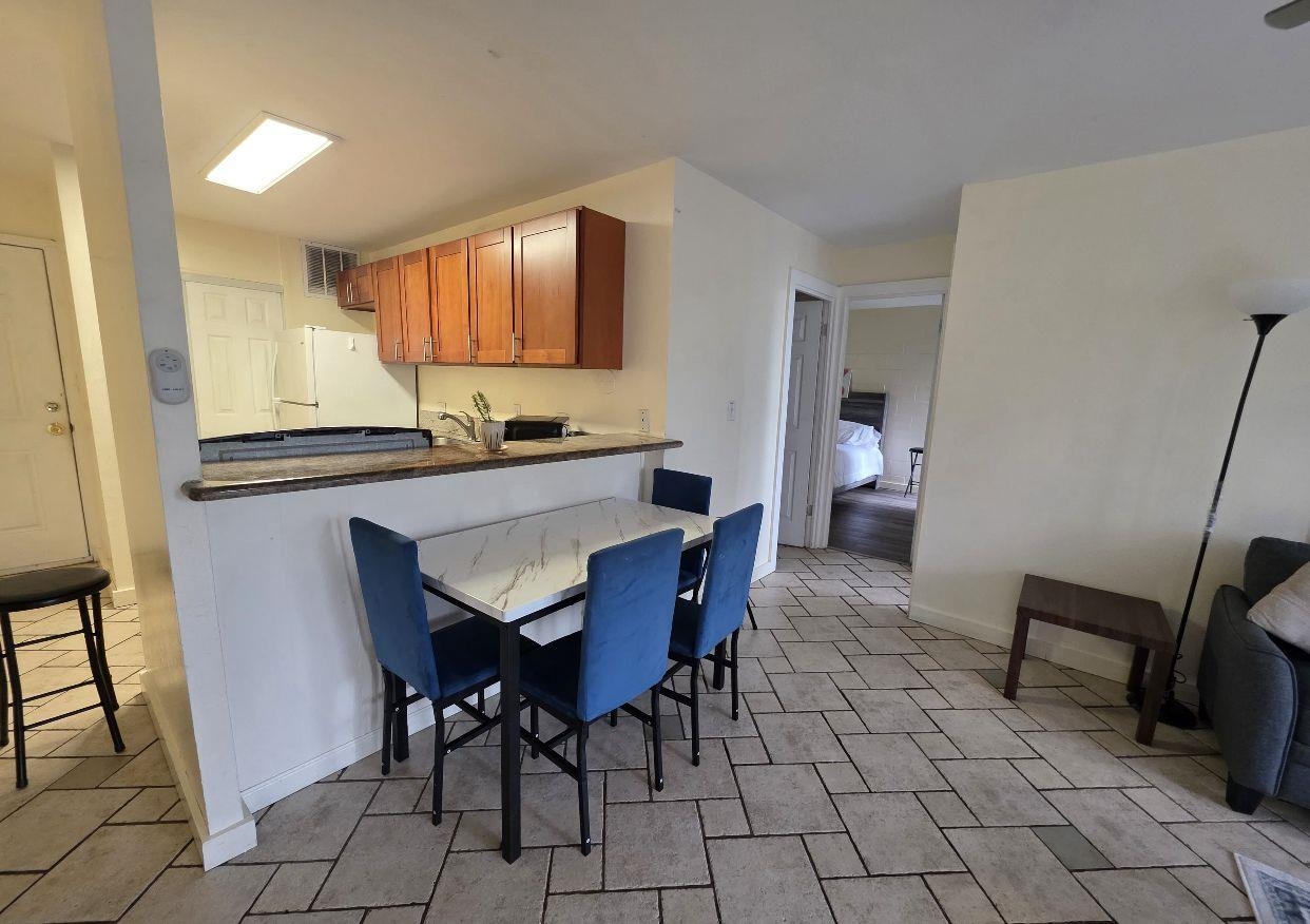 Harbor Lights condo # C305, Kahului, Hawaii - photo 11 of 12