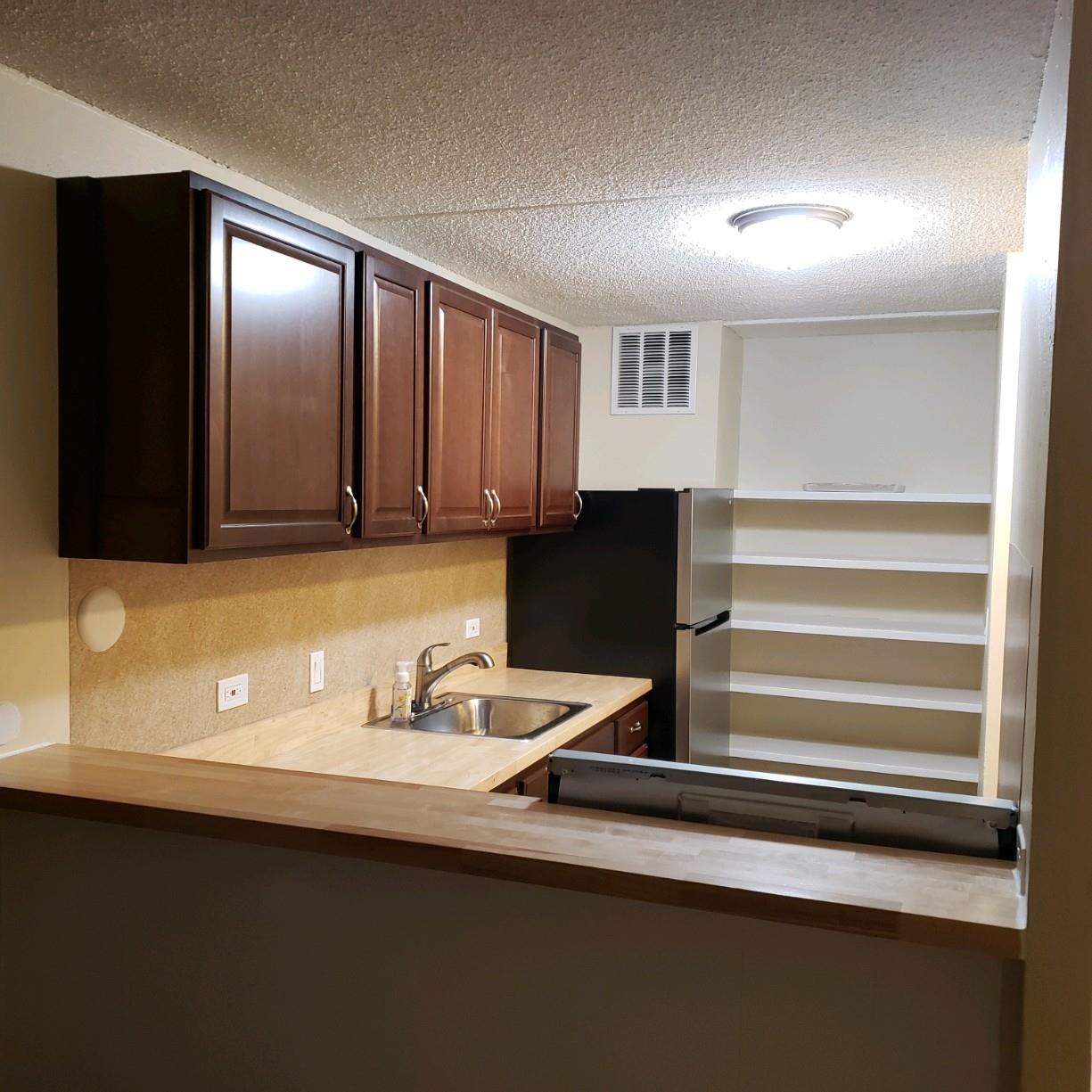 Harbor Lights condo # C414, Kahului, Hawaii - photo 8 of 23