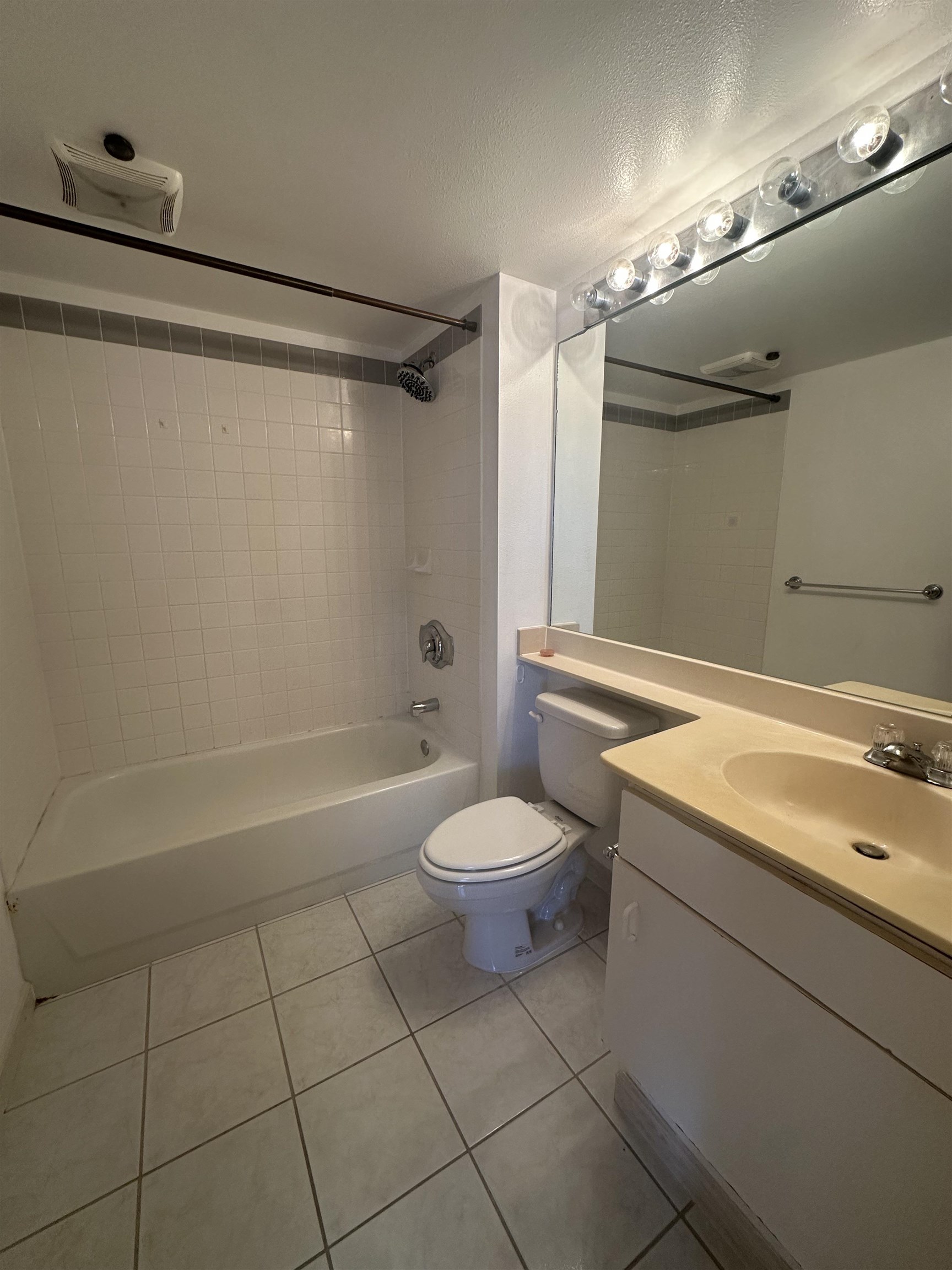 Iao Parkside III condo # 28-102, Wailuku, Hawaii - photo 5 of 50