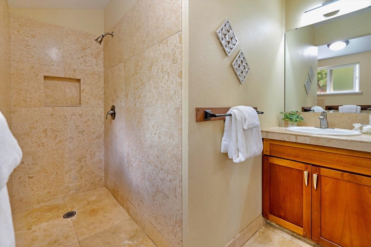 1115  Pookela Rd Makawao, Makawao/Olinda/Haliimaile home - photo 20 of 37