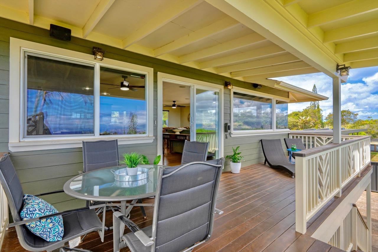 1115  Pookela Rd Makawao, Makawao/Olinda/Haliimaile home - photo 8 of 37