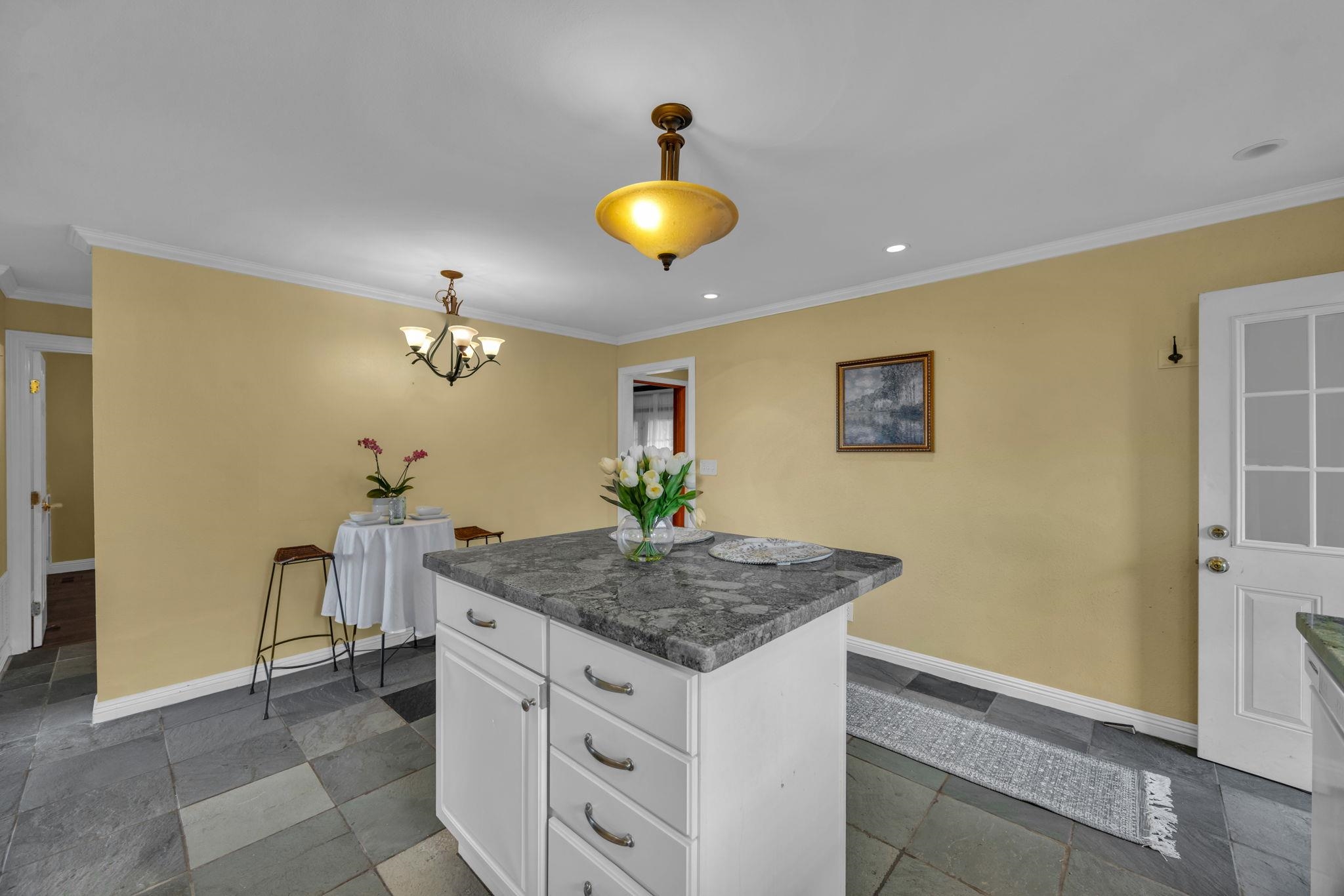 1123  Kehau Pl , Makawao/Olinda/Haliimaile home - photo 24 of 50