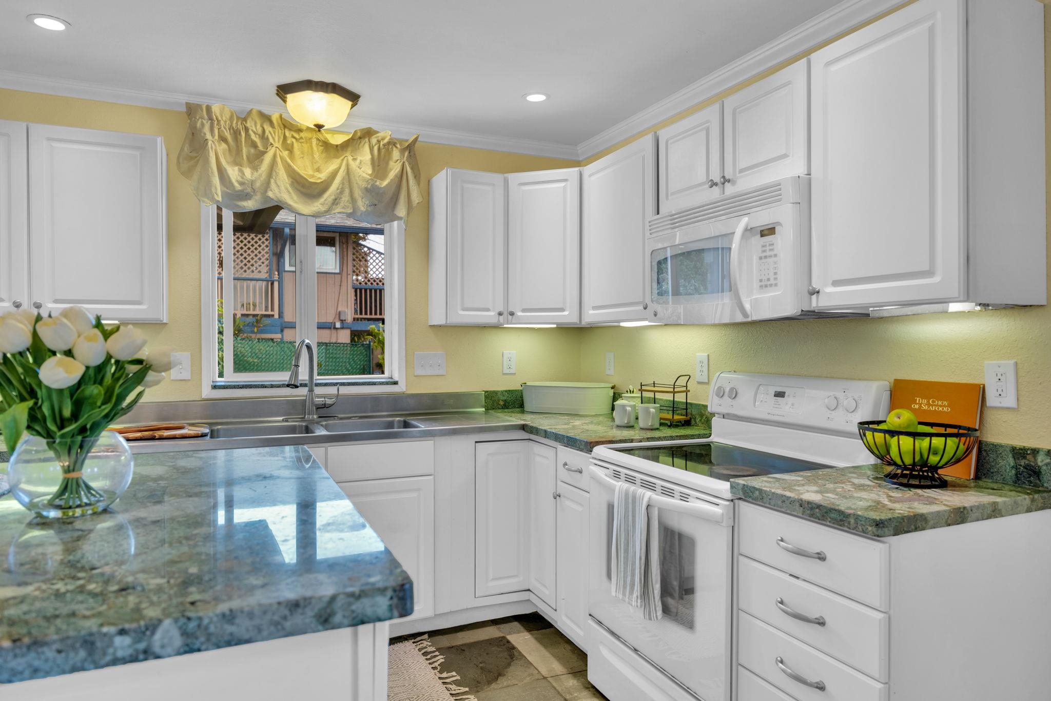 1123  Kehau Pl , Makawao/Olinda/Haliimaile home - photo 29 of 50