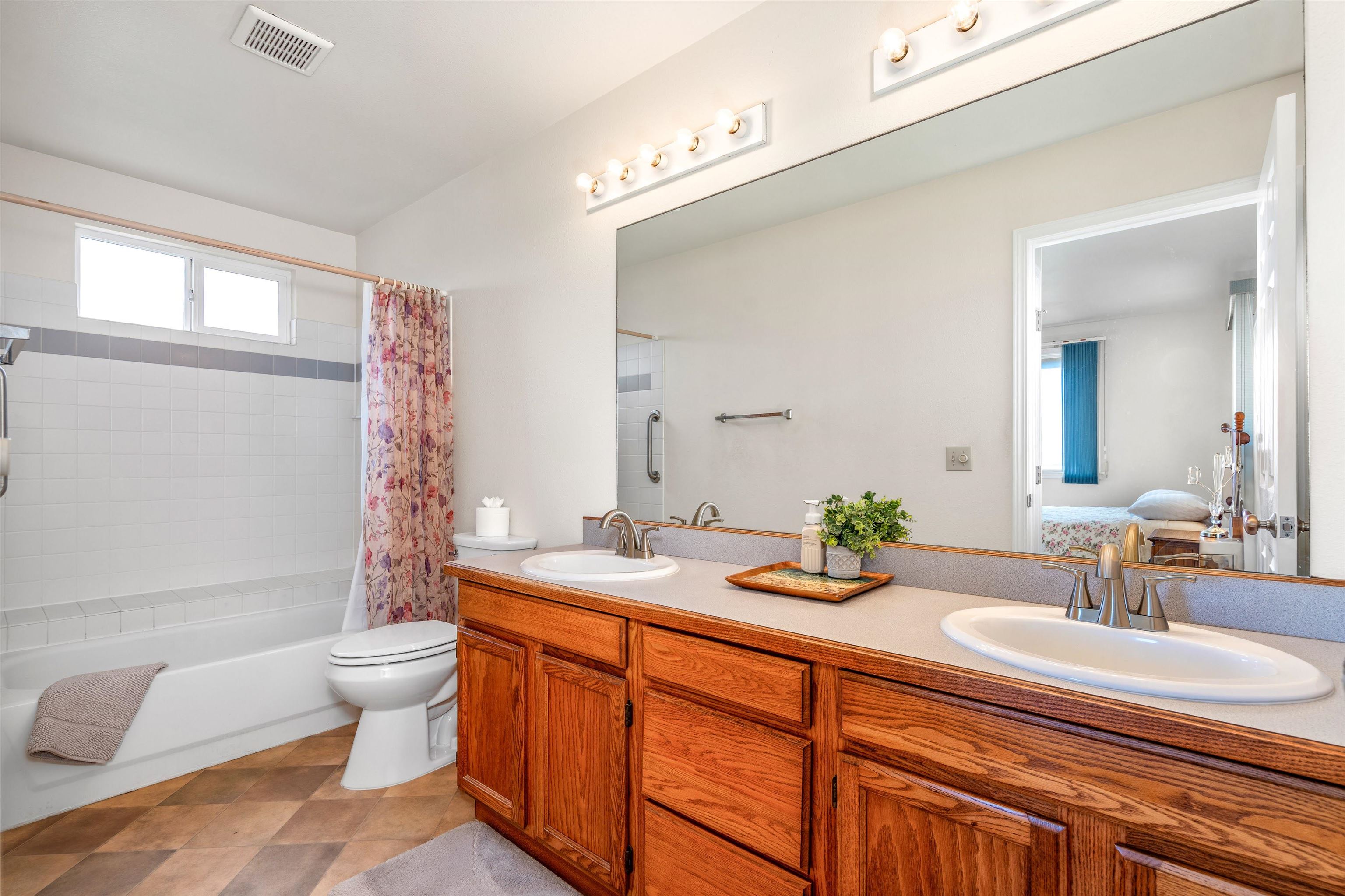 1125  Hoomau Pl , Wailuku home - photo 14 of 41