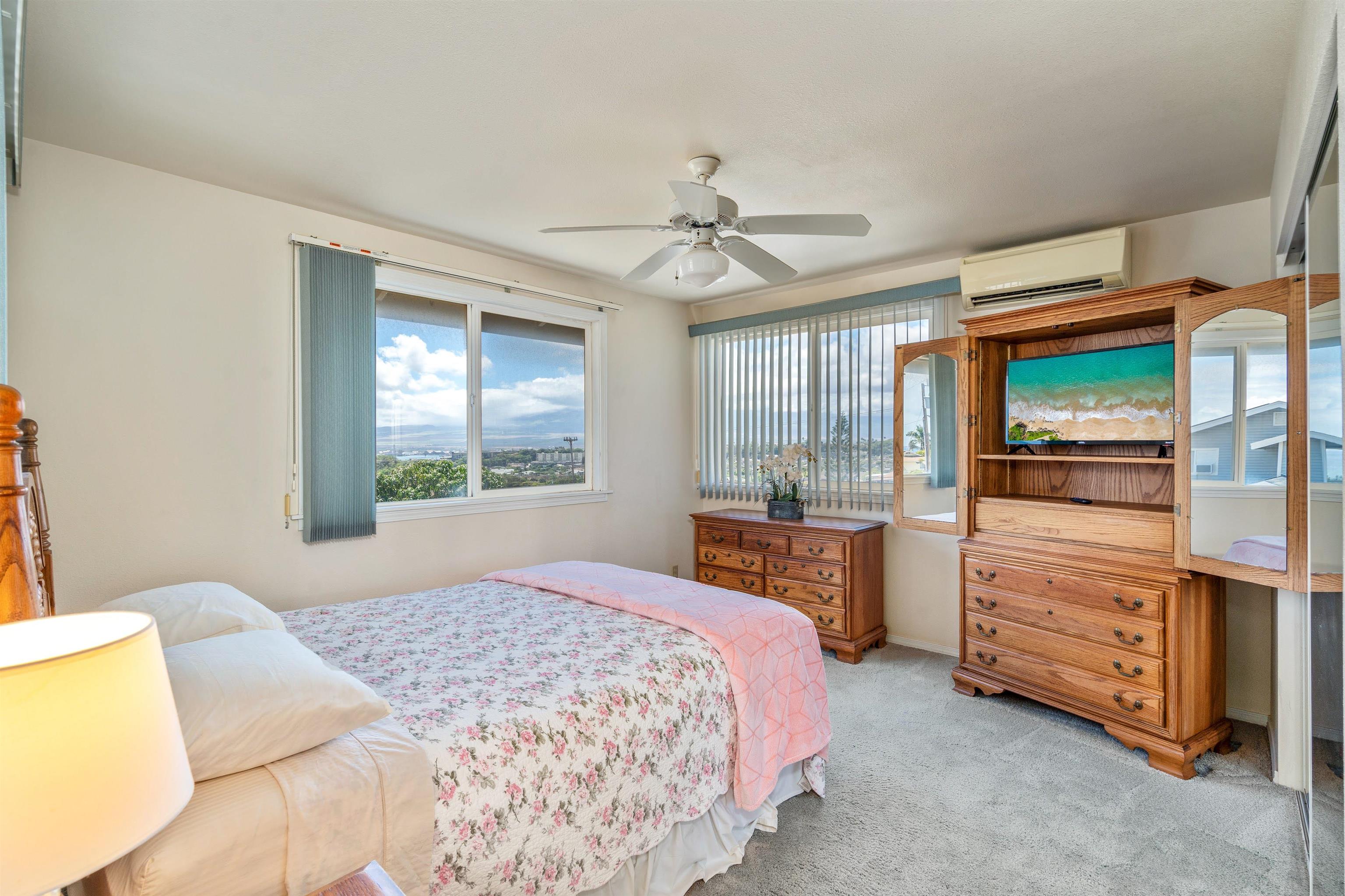 1125  Hoomau Pl , Wailuku home - photo 31 of 41