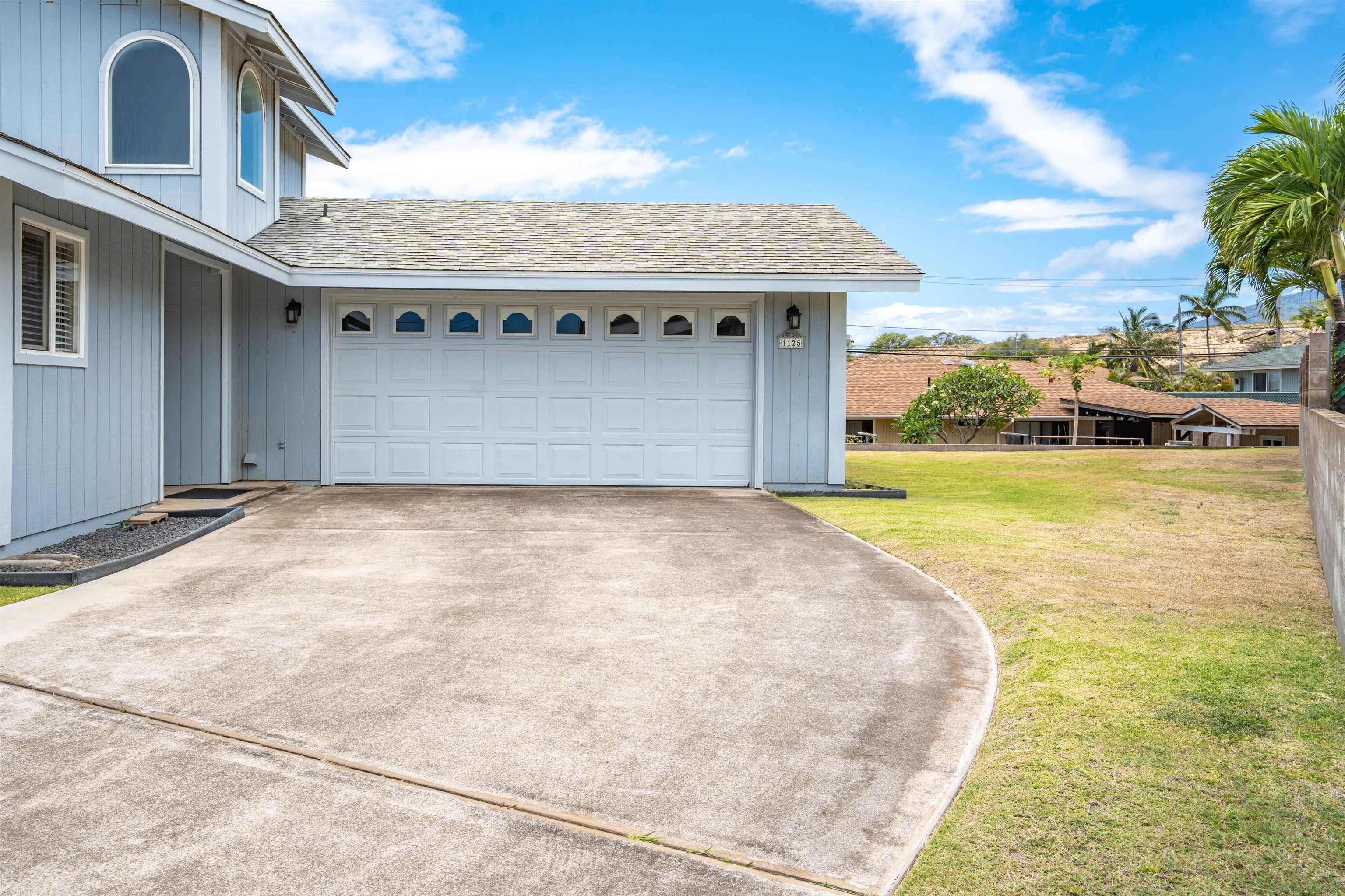1125  Hoomau Pl , Wailuku home - photo 36 of 41