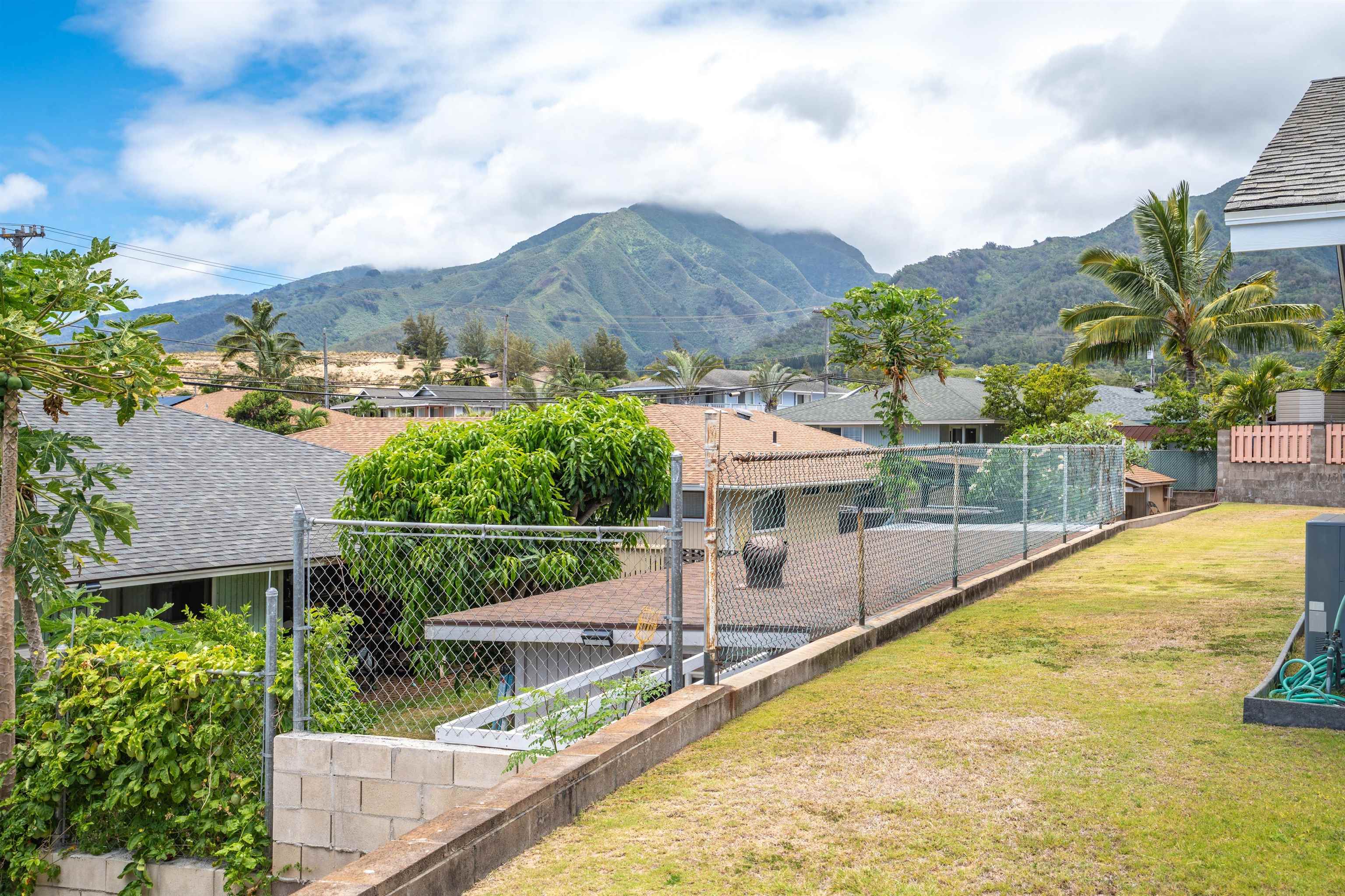 1125  Hoomau Pl , Wailuku home - photo 40 of 41